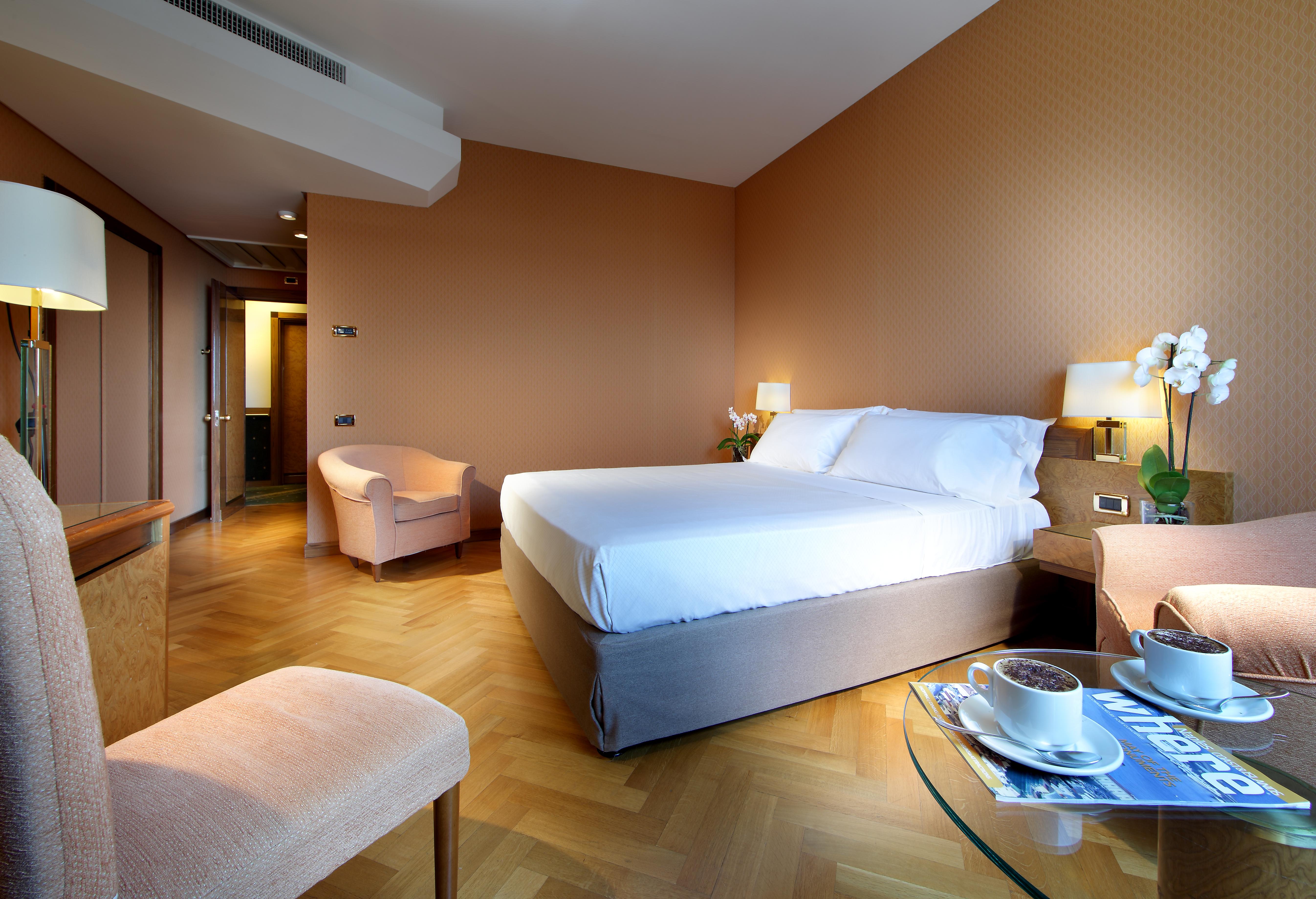 Exe Majestic 4* Naples