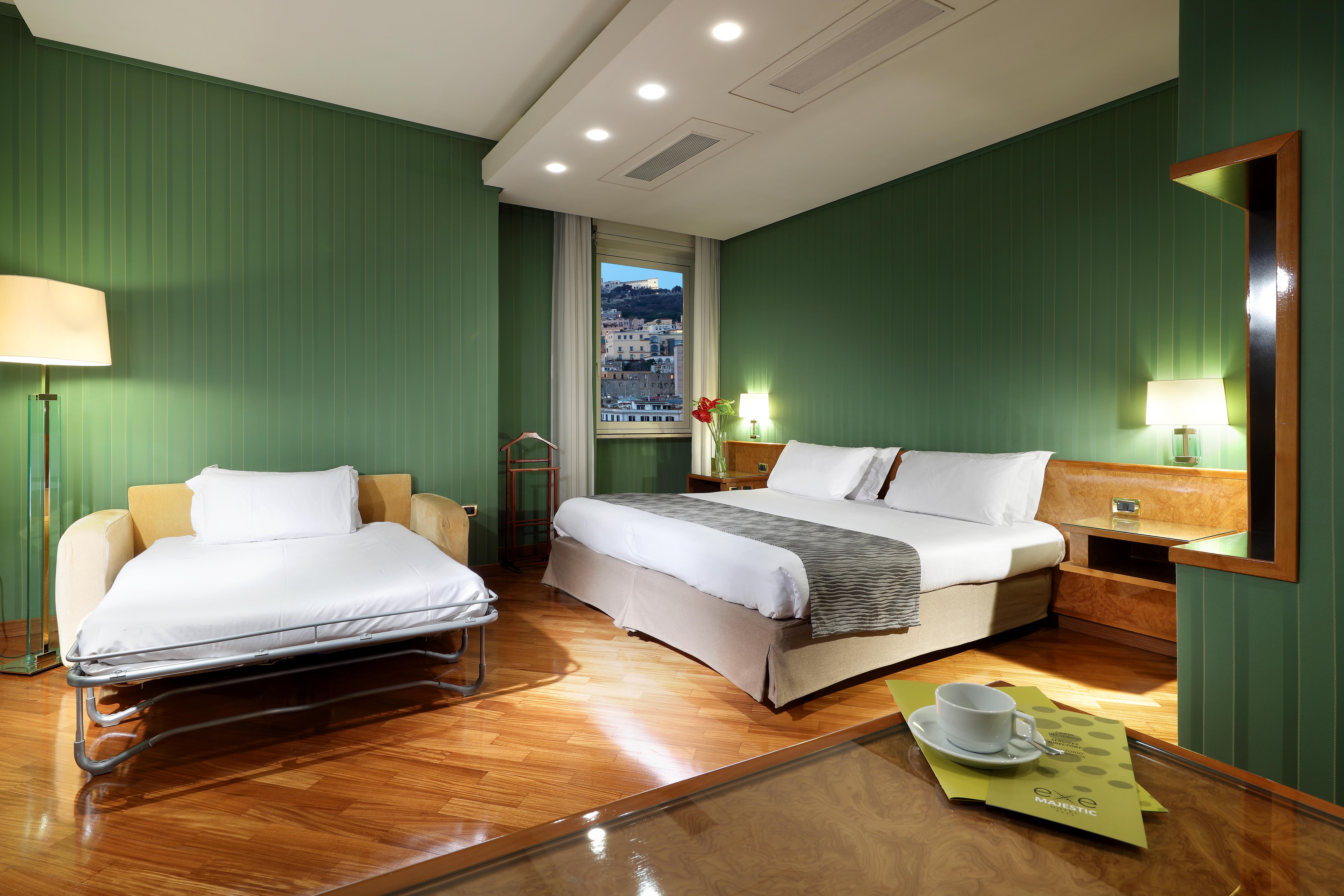 Hotel Exe Majestic