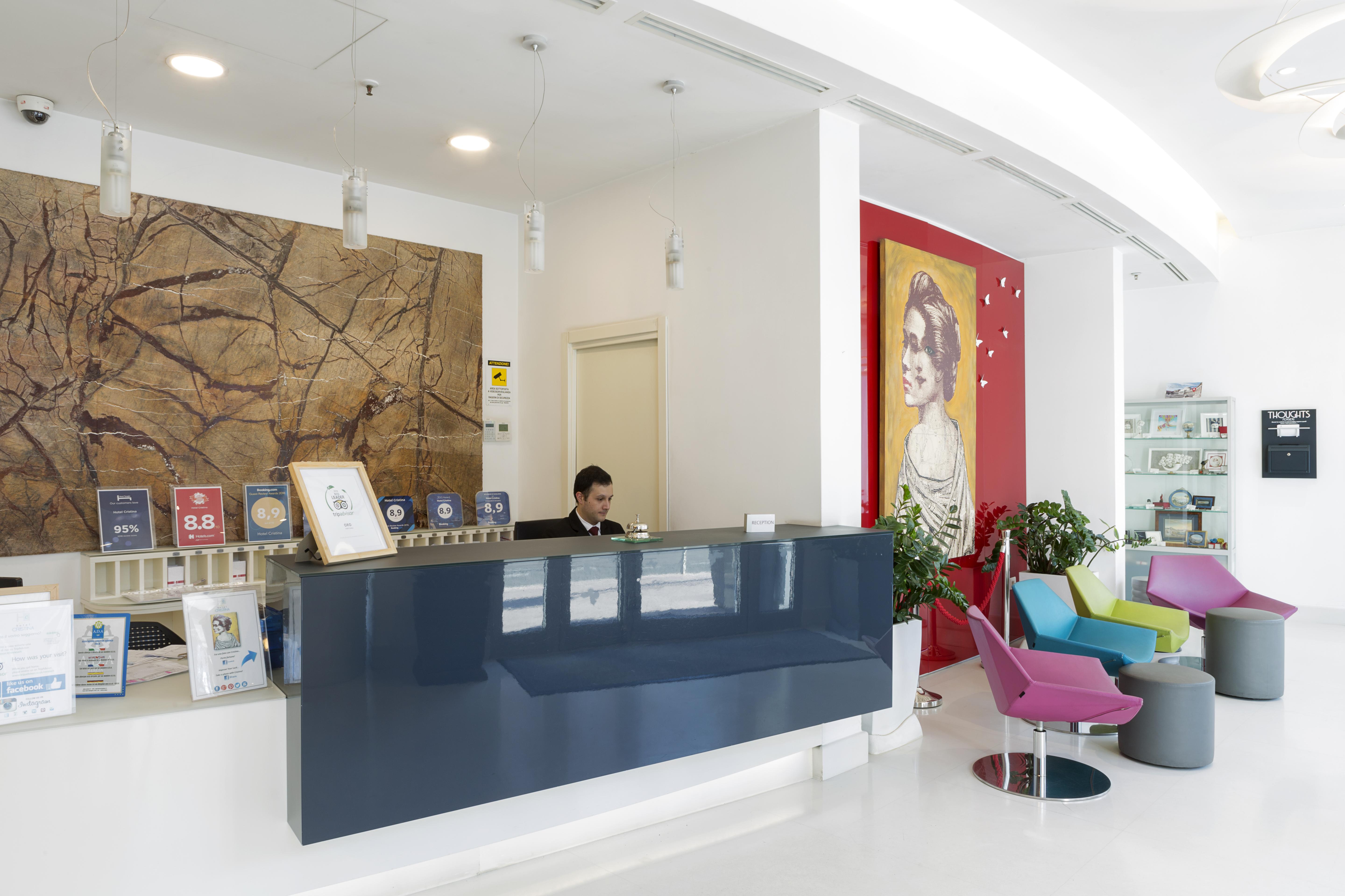 Cristina Hotel 3*
