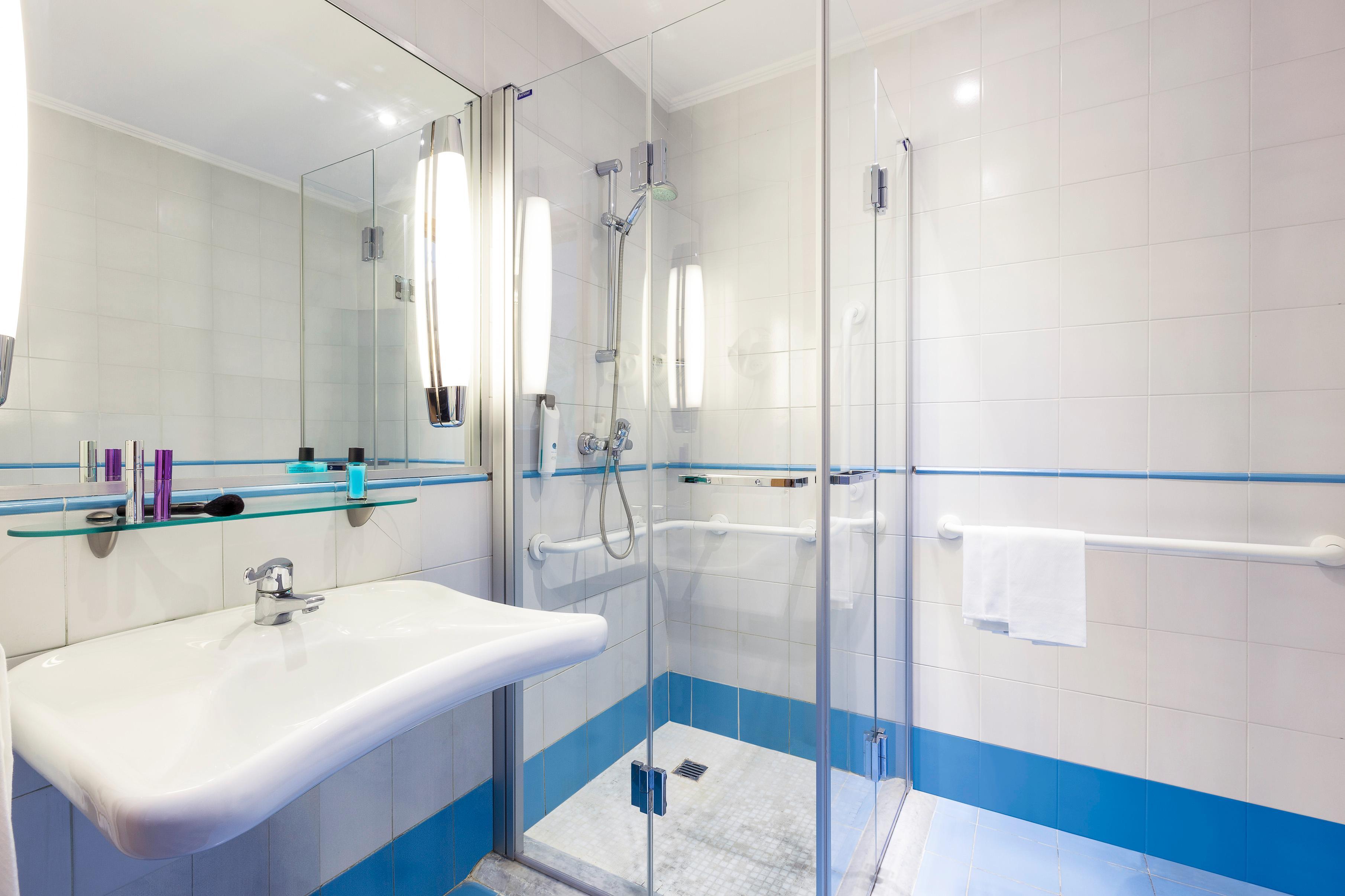 Ibis Styles Garibaldi Hotel 3*