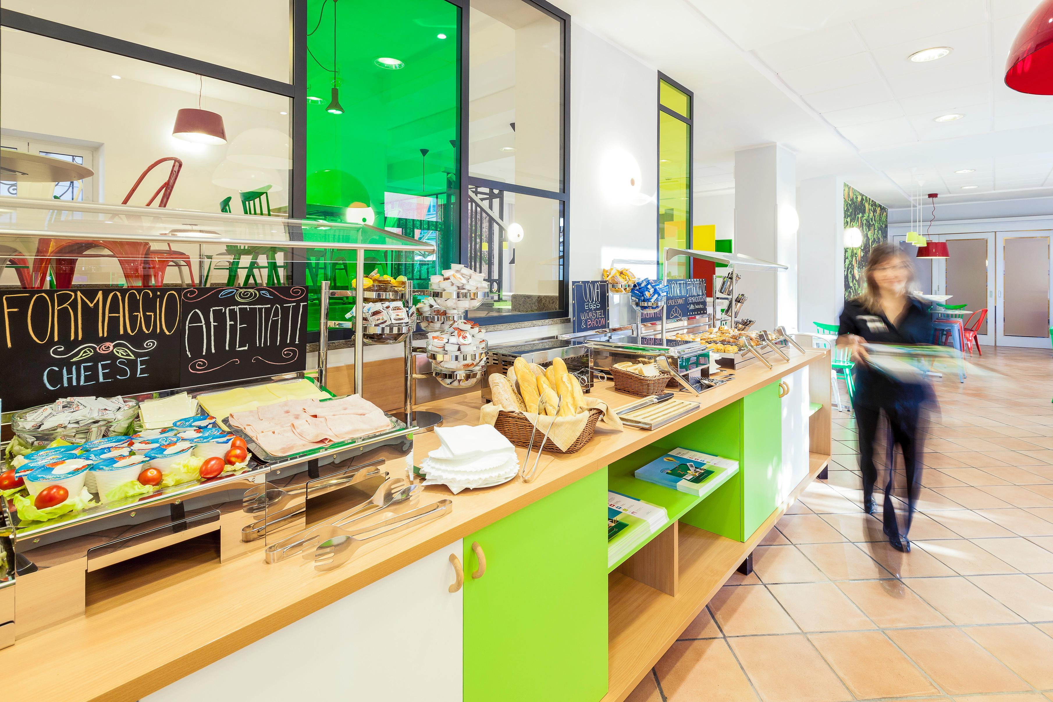 Ibis Styles Garibaldi Hotel 3*