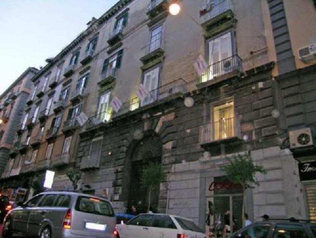 Bed & Breakfast Dei Decumani 3*