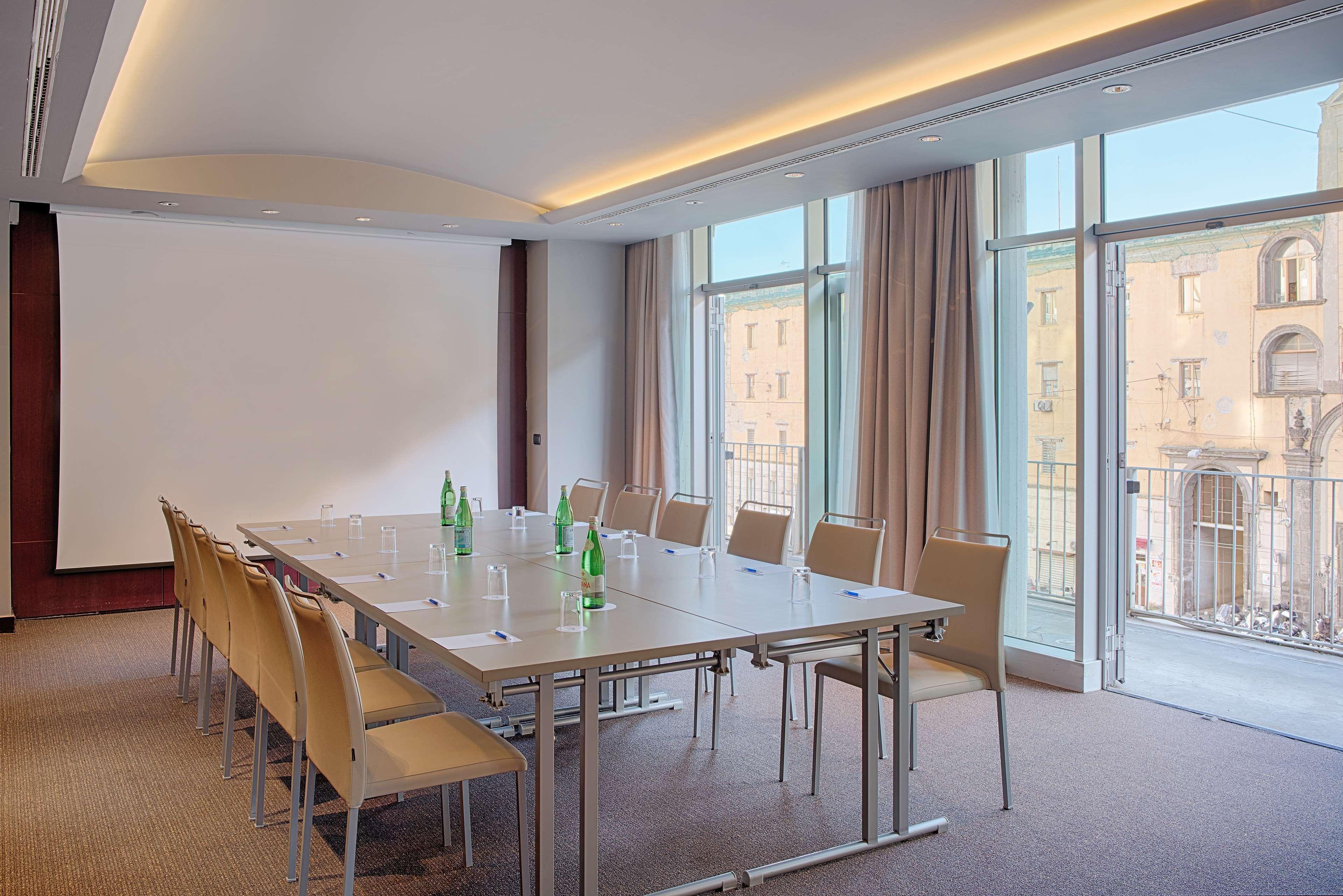 Nh Panorama Hotel 4*