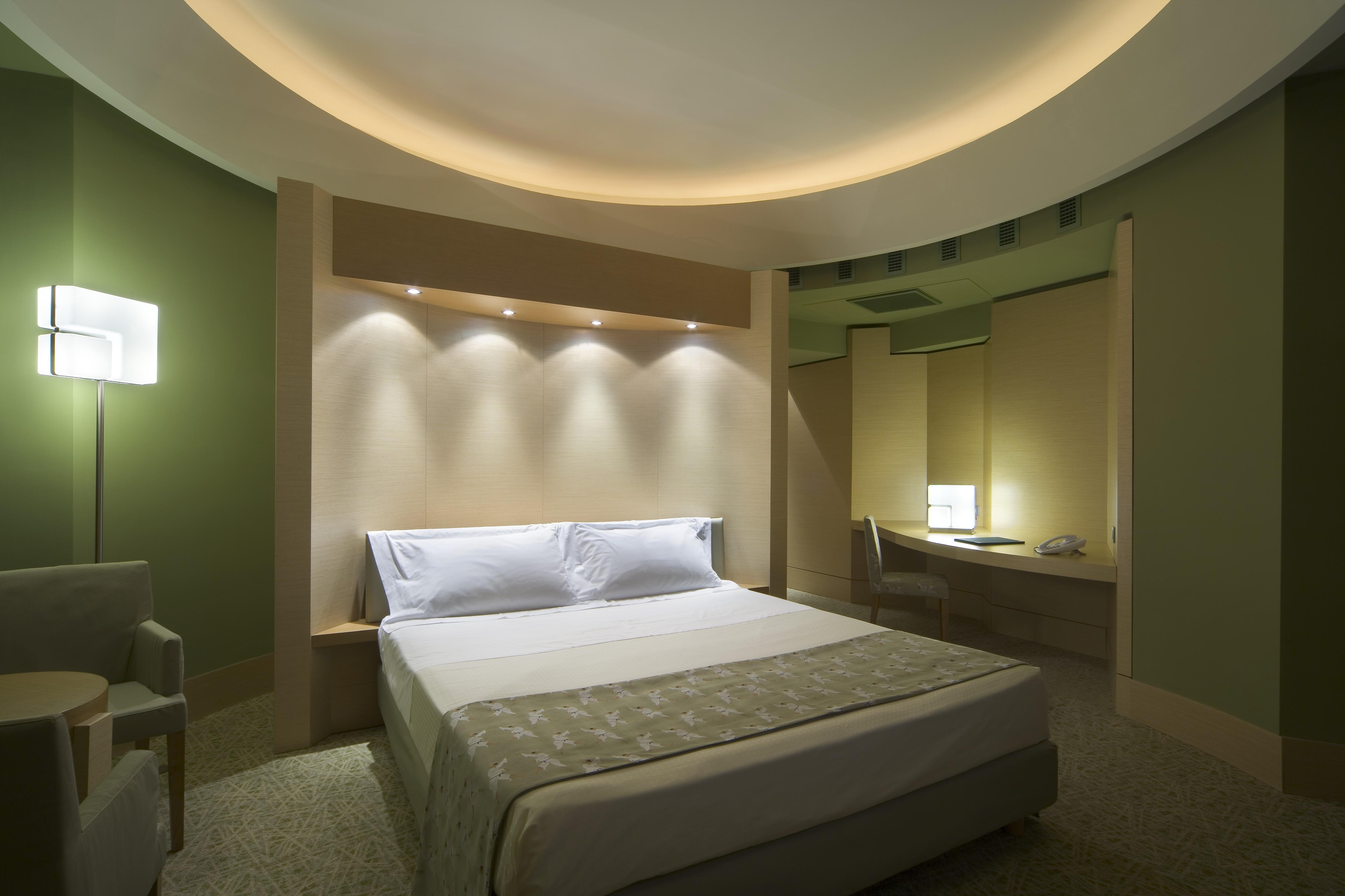 Una Hotels Napoli 4*