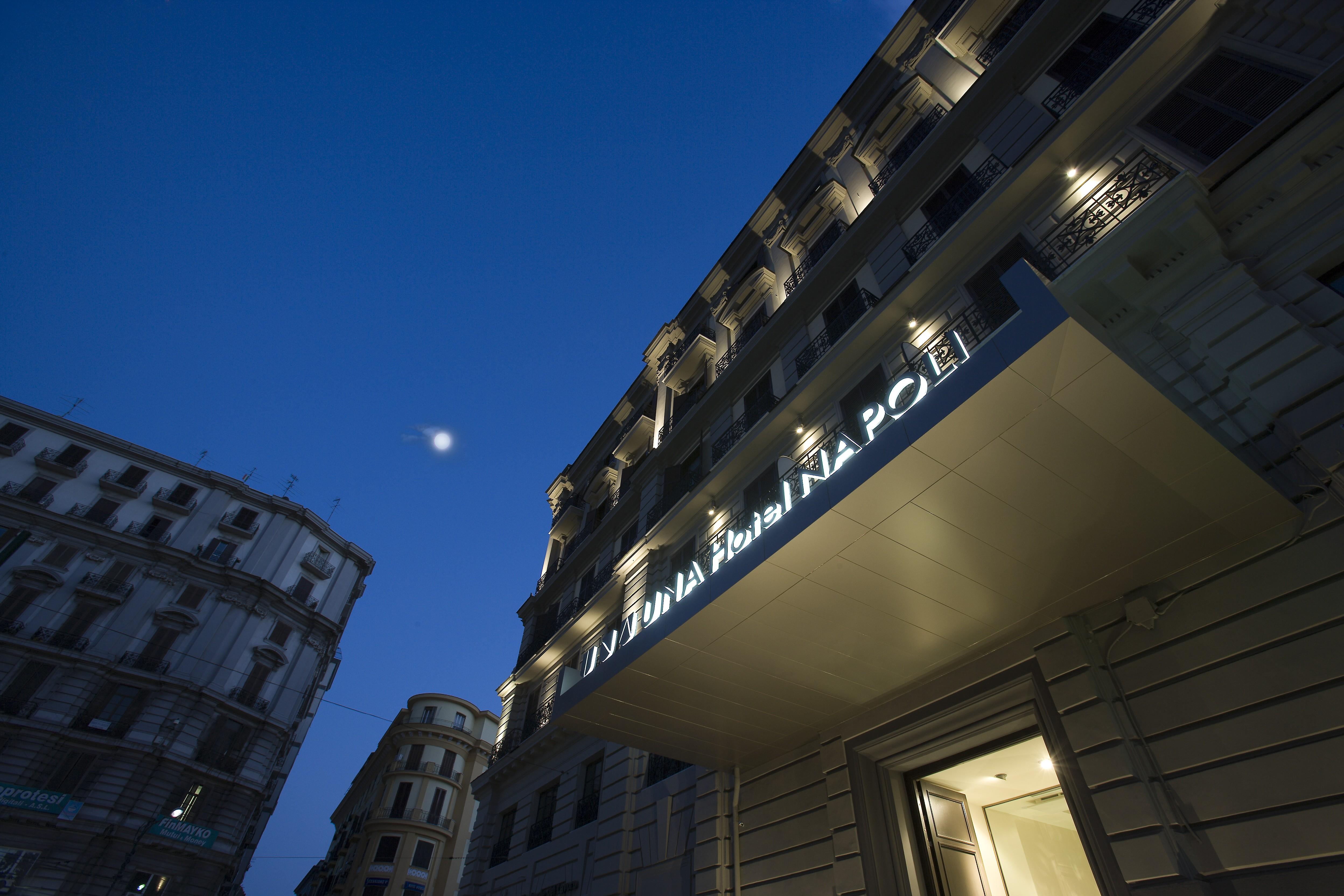 Hotel Una Hotels Napoli 4*
