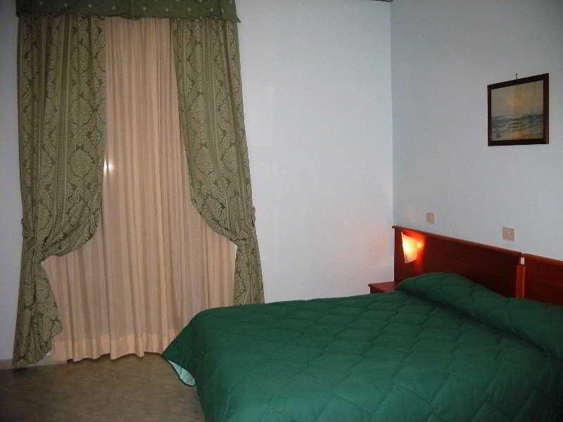 Hotel Garden 3*
