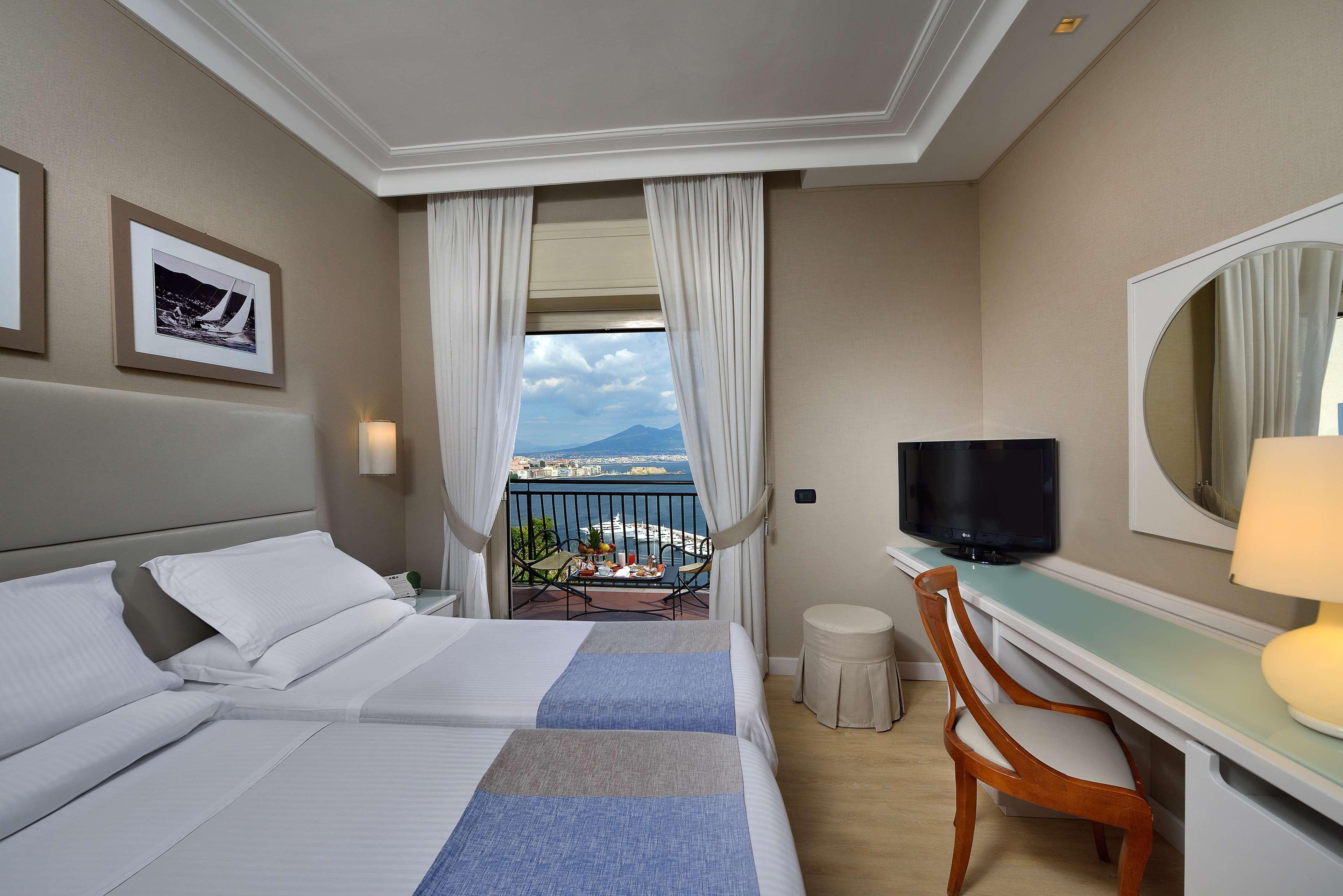 Bw Signature Collection Paradiso Hotel 4*