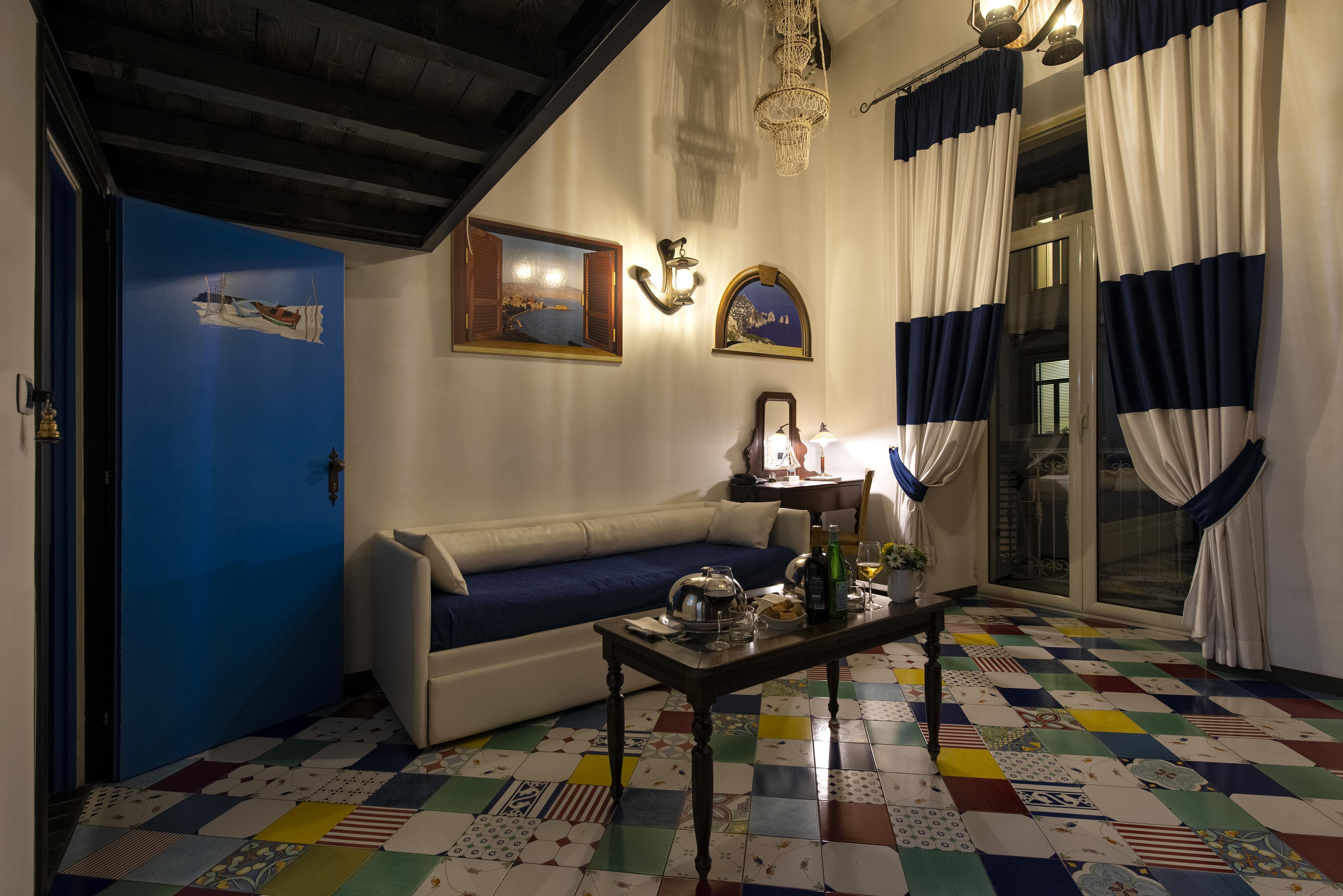 Hotel Grand Europa & Restaurant Naples