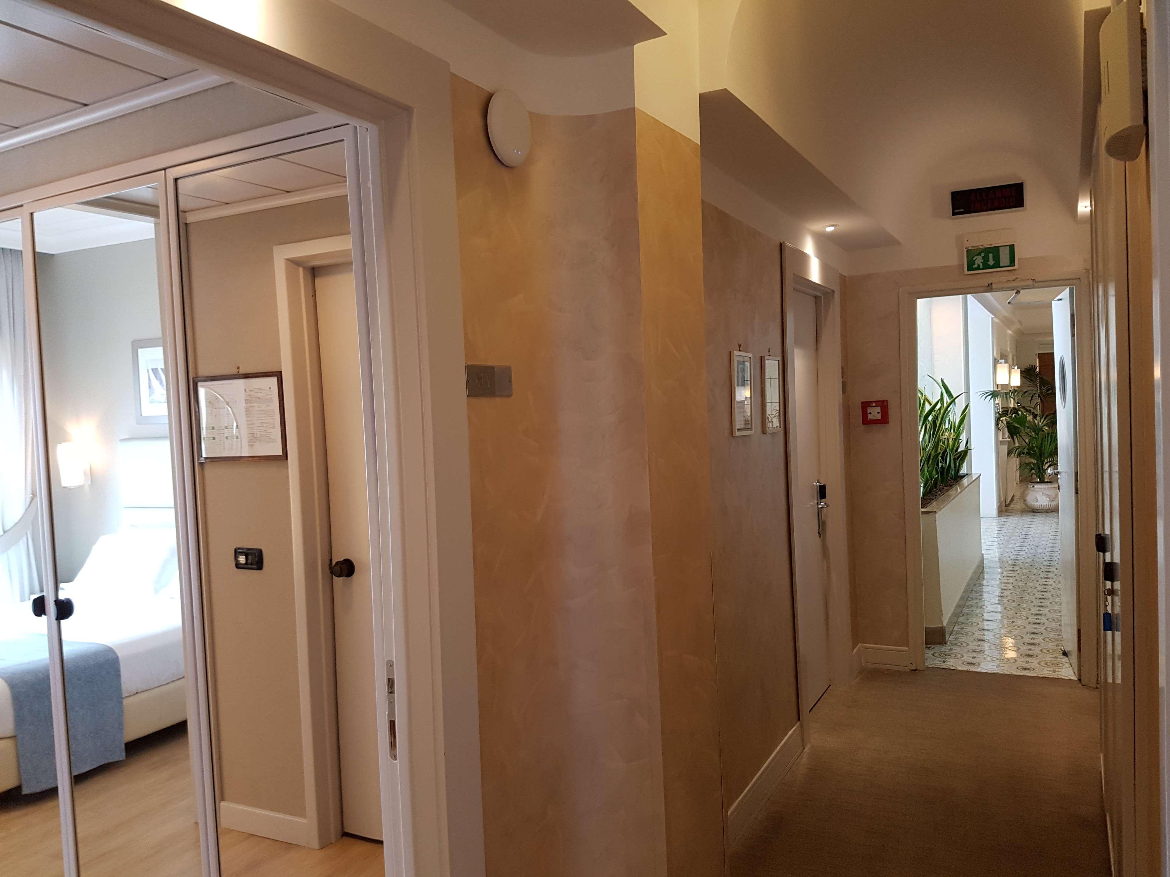 Bw Signature Collection Paradiso Hotel 4*