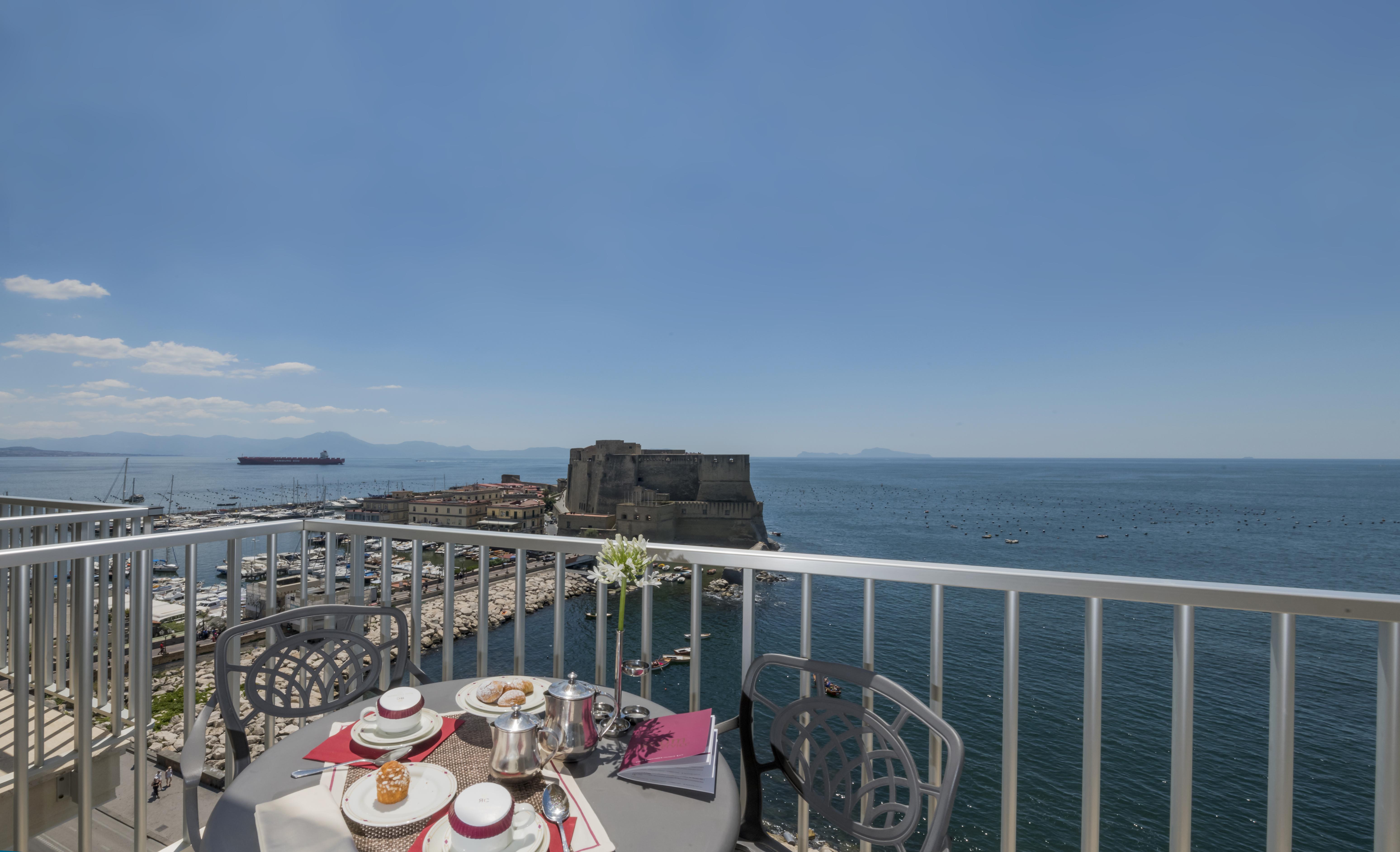 Royal Continental 4* Naples