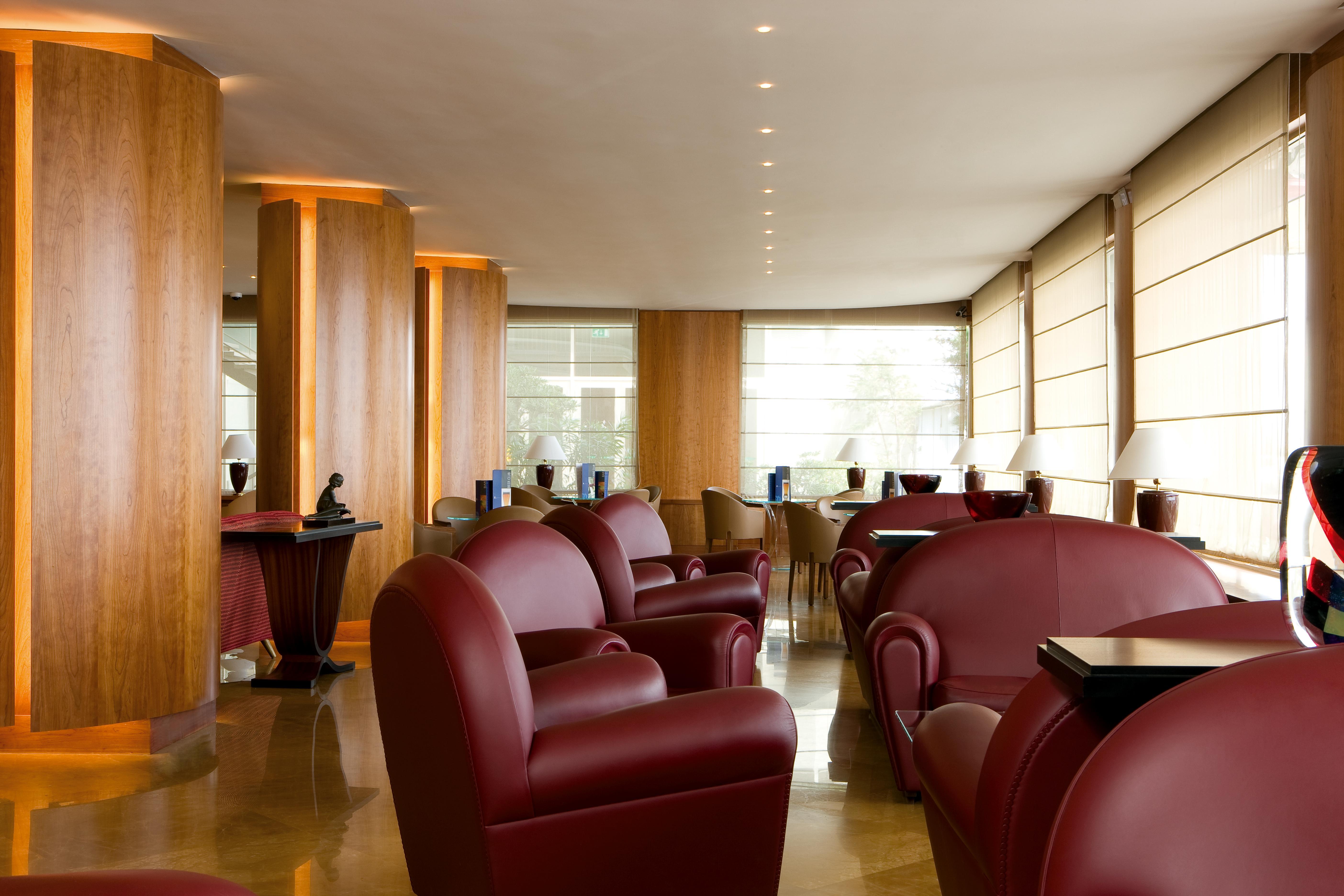 Royal Continental 4* Naples