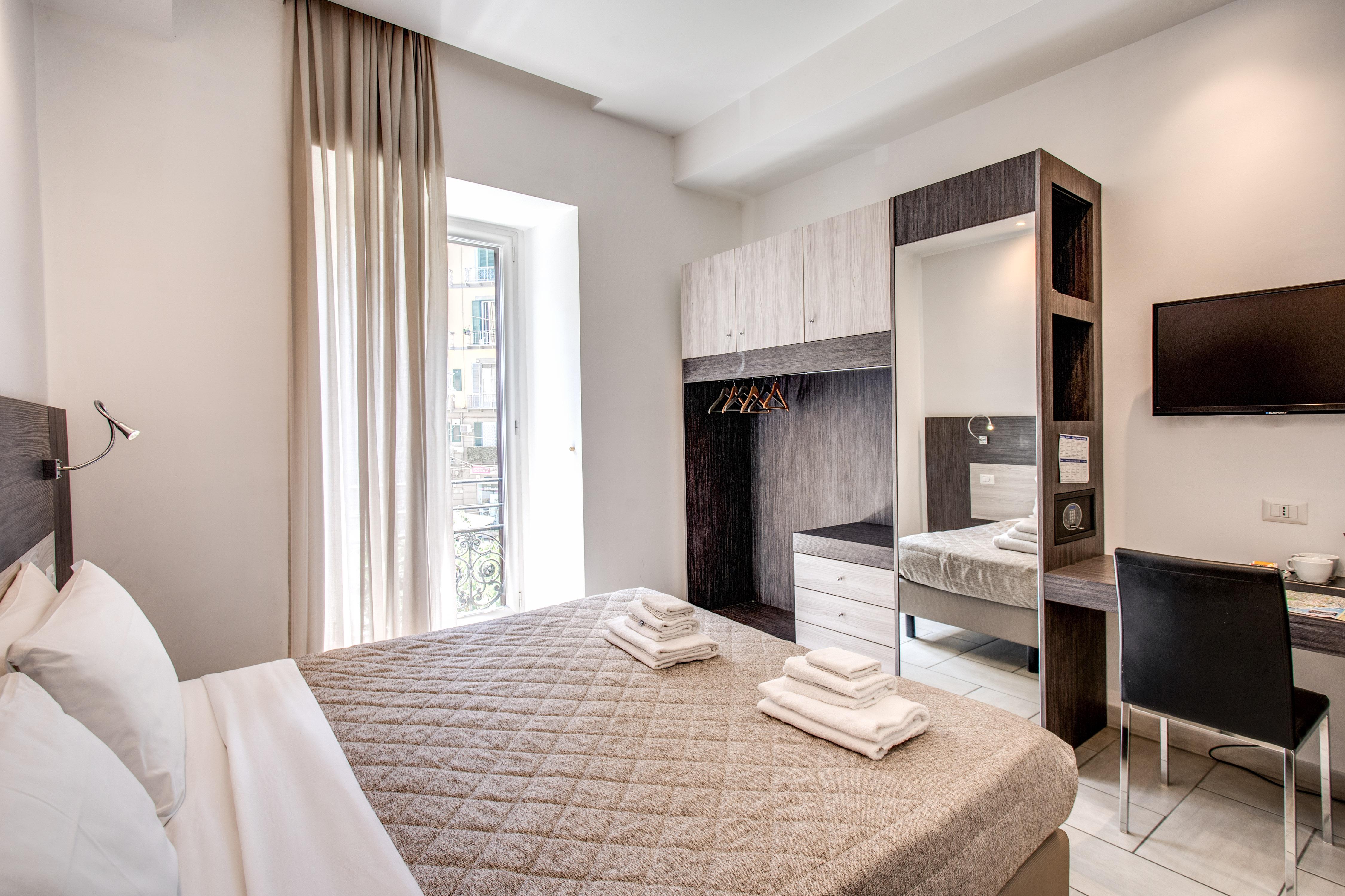Napoli Suite Bed & Breakfast