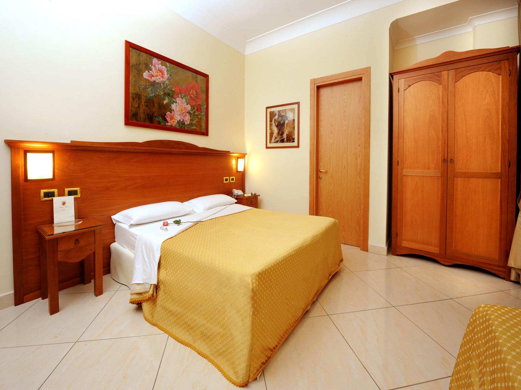Buono Hotel Naples