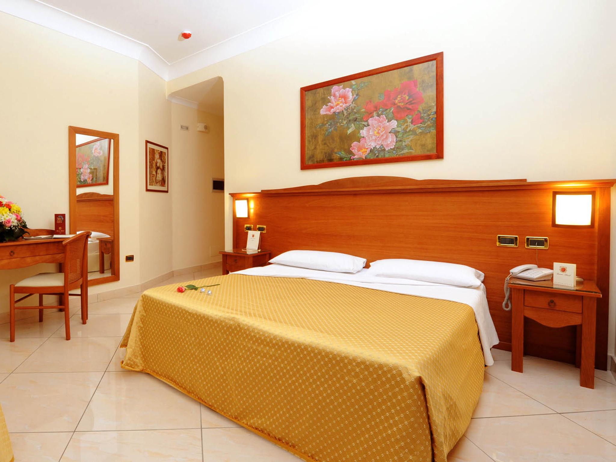 Buono 3* Naples