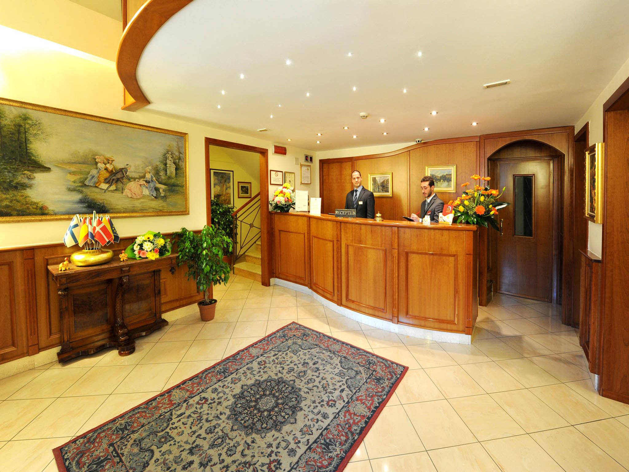 Buono Hotel 3*