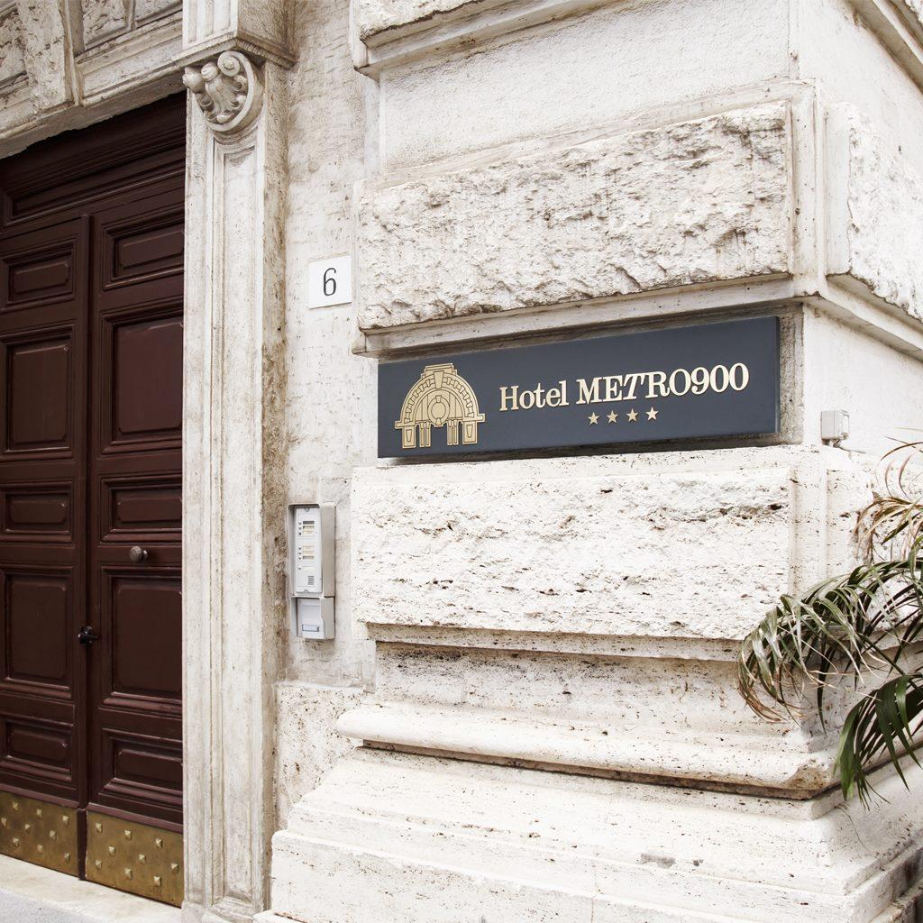 Boutique Metro 900 Hotel 4*