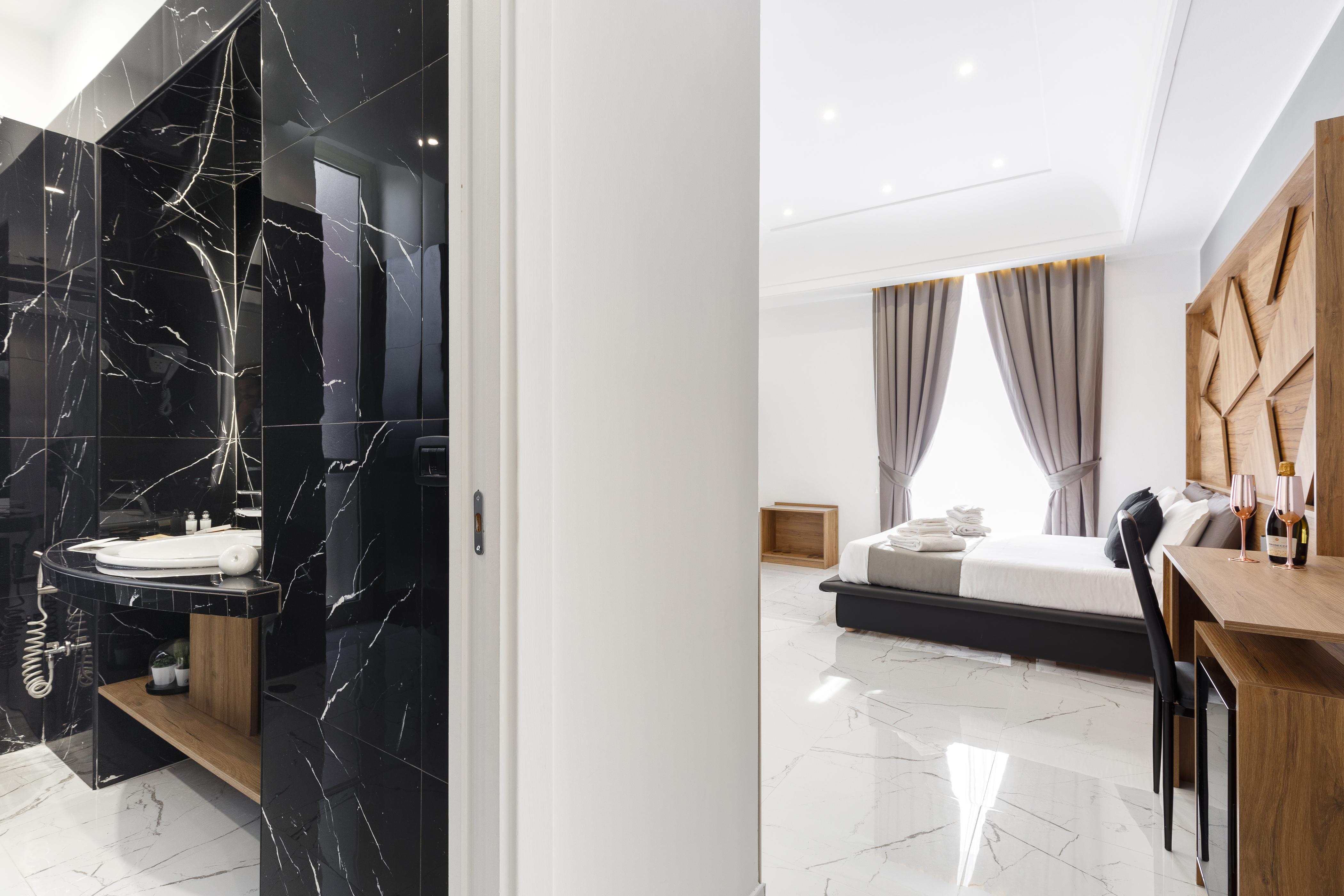 Sant'angelo 4* Naples