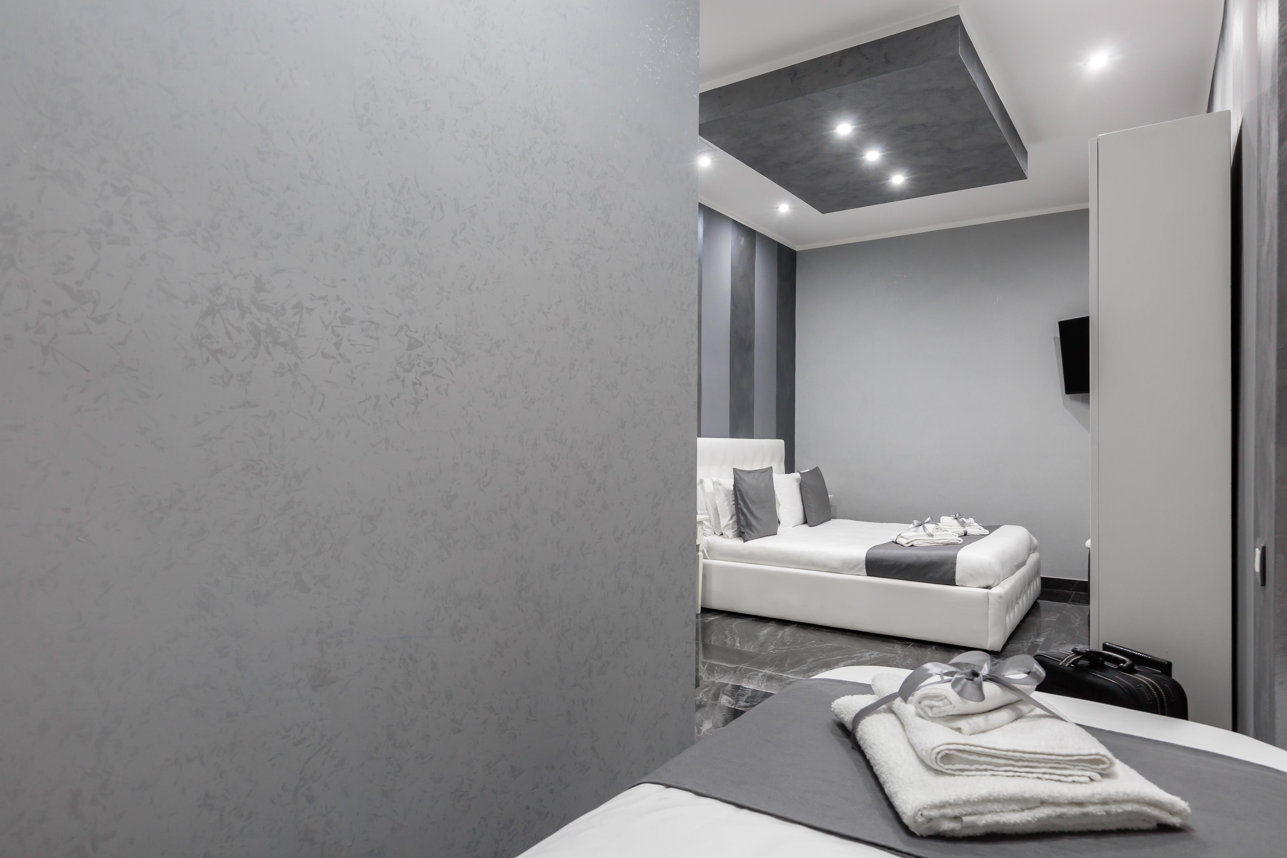 Palace Napoli 3* Naples