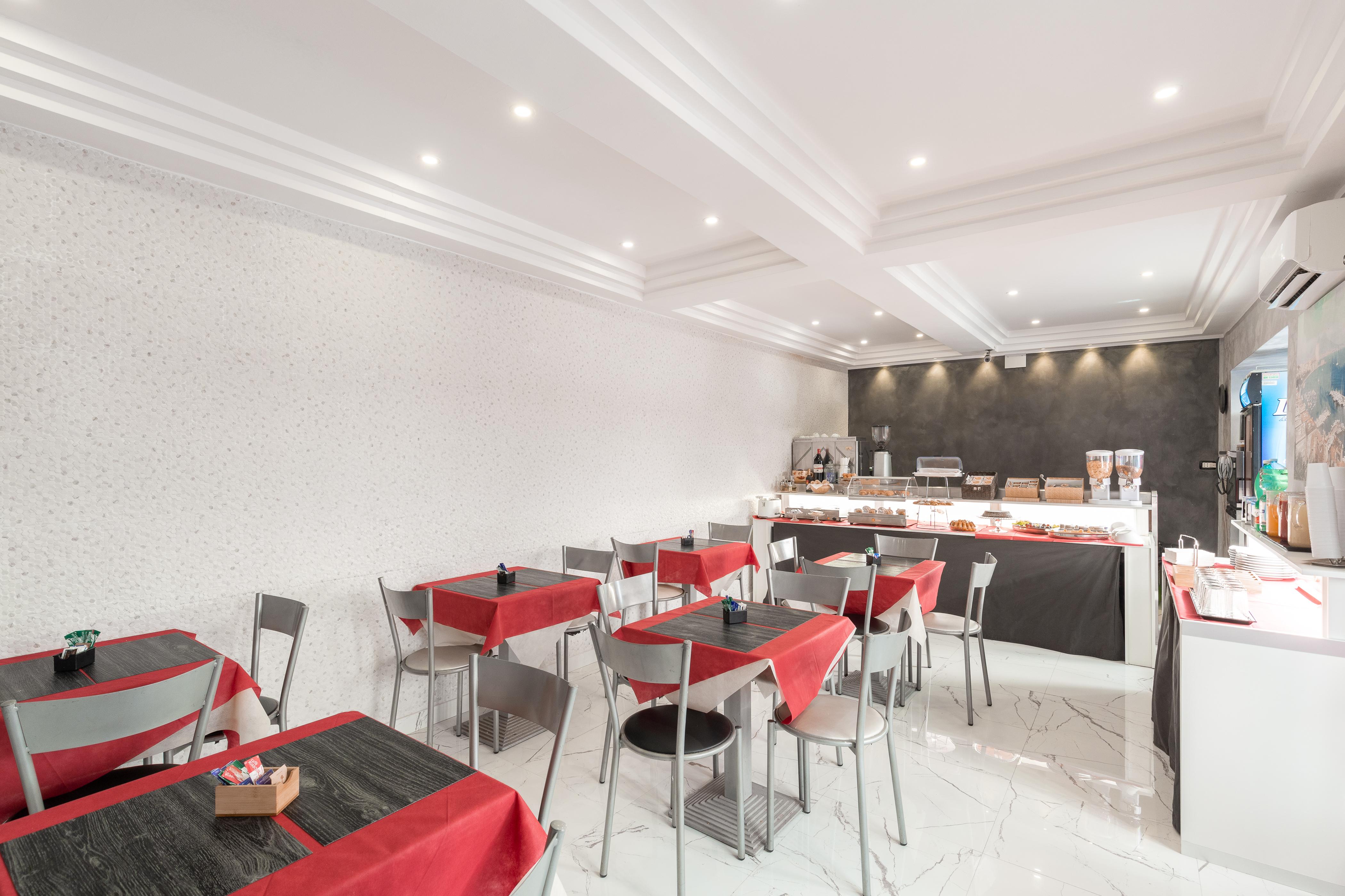 Palace Napoli 3*
