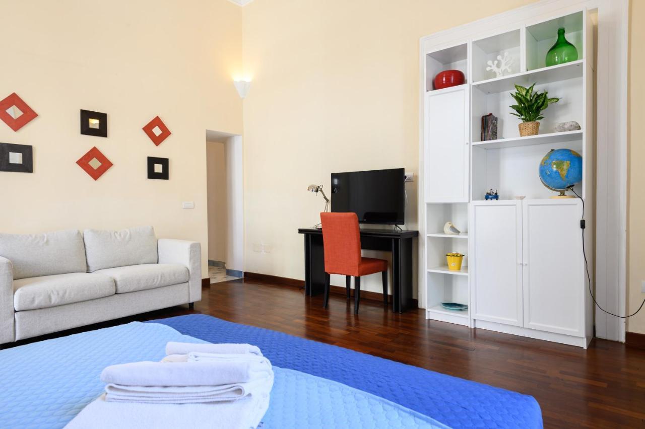 Apartment L'angoletto In Centro Naples