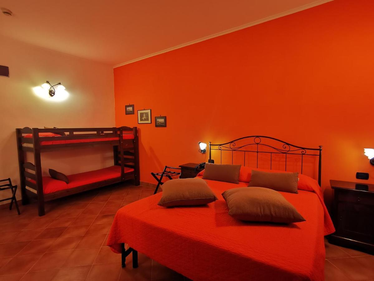 Neapolis Hotel 3*