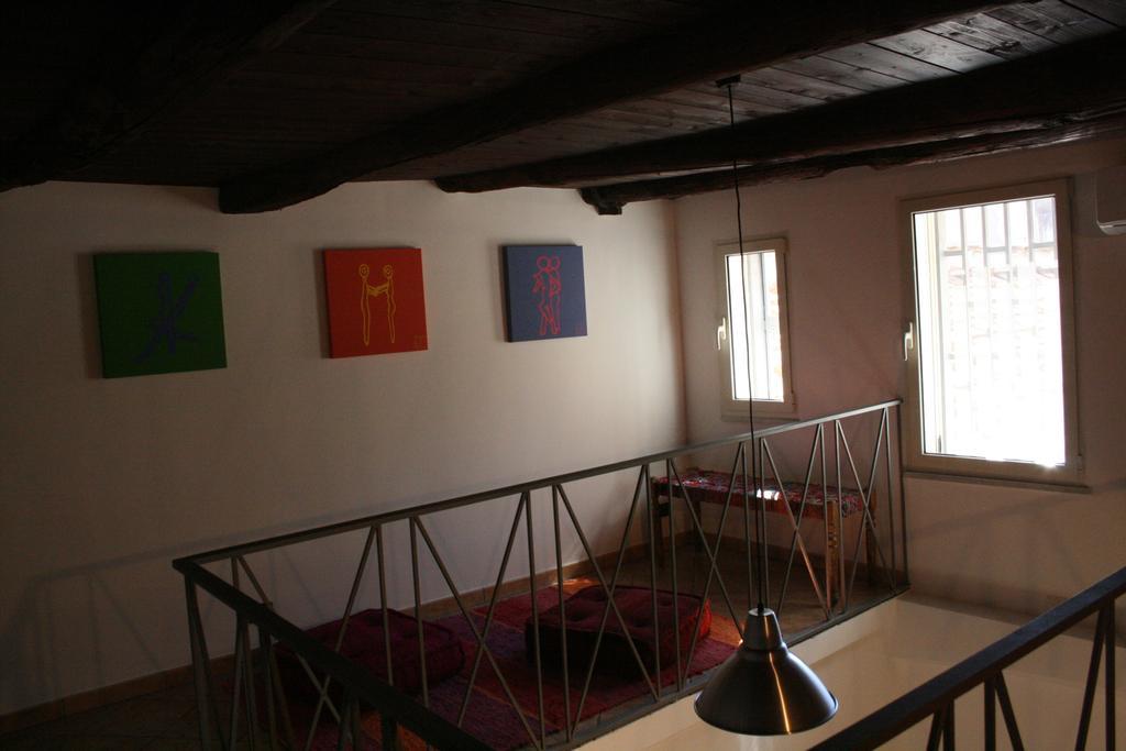 25 Apartment