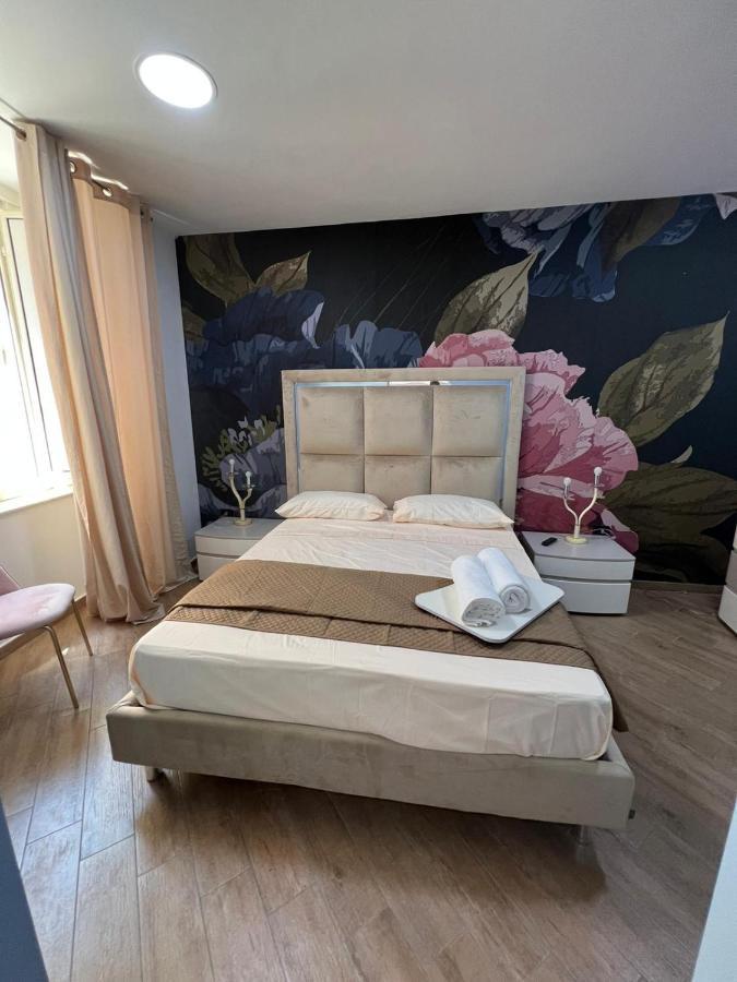 Bed & Breakfast In Piazzetta Naples