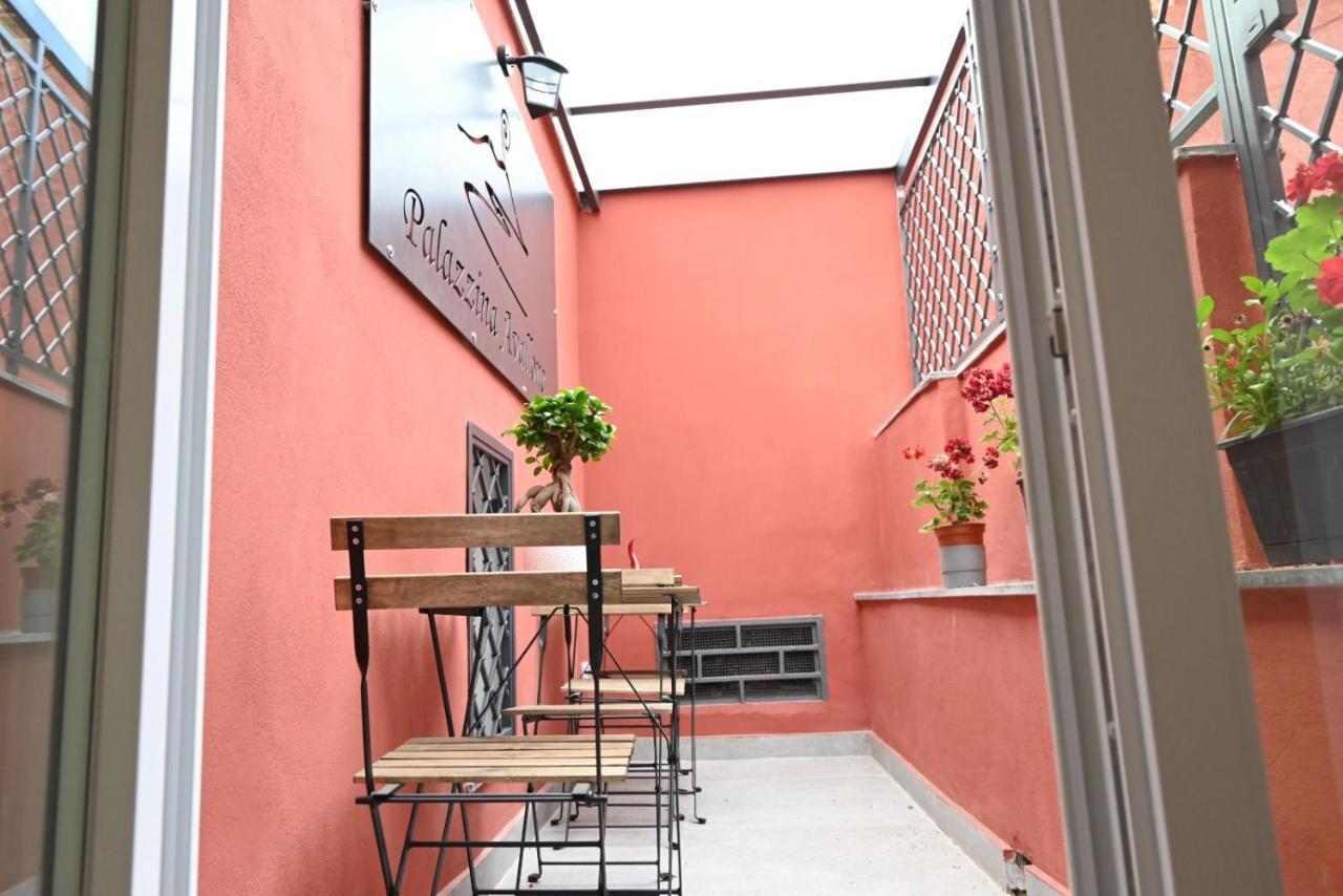 Bed & Breakfast Palazzina Avallone Naples