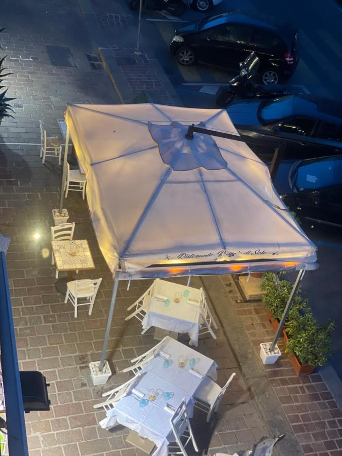 Bed & Breakfast 2 Passi A Naples