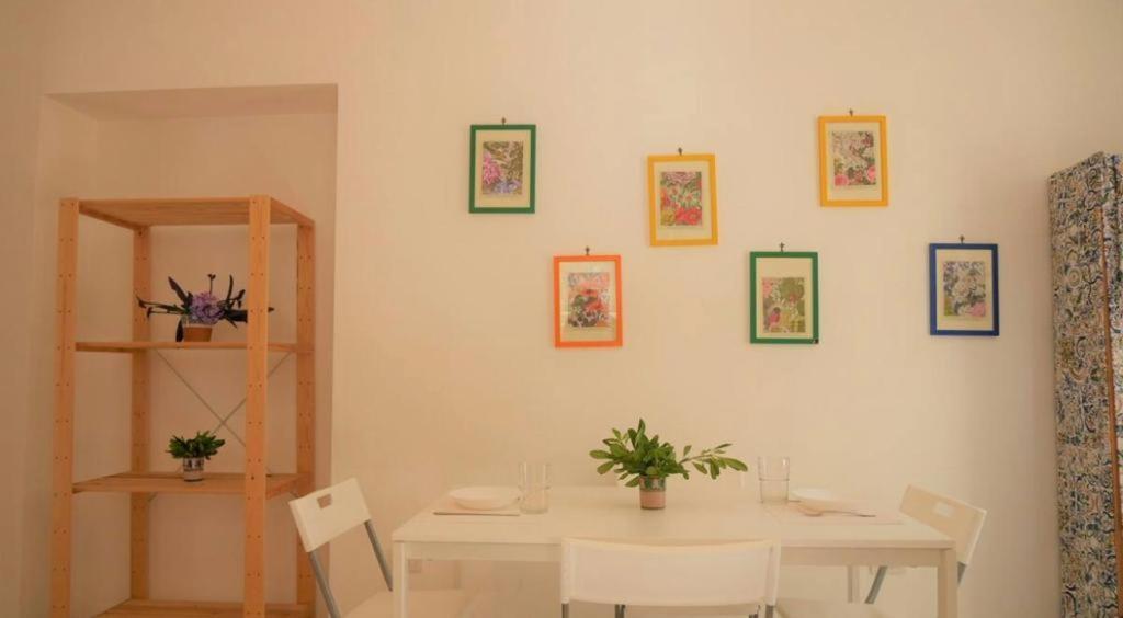 Apartment House With Garden And Parking Space In Mergellina *