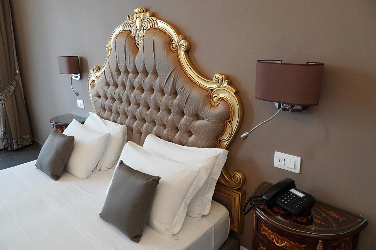 Hotel Art Galleria Umberto 4*
