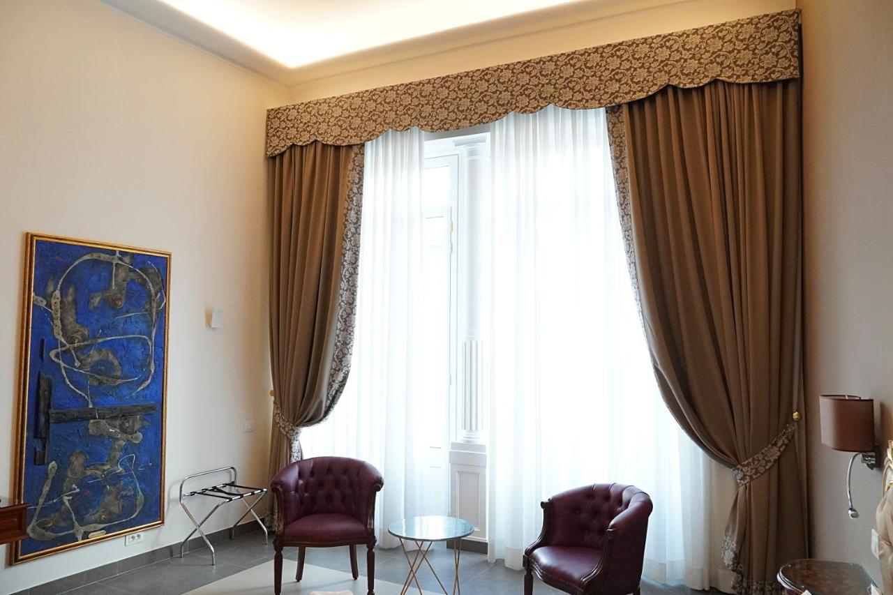 Hotel Art Galleria Umberto 4*