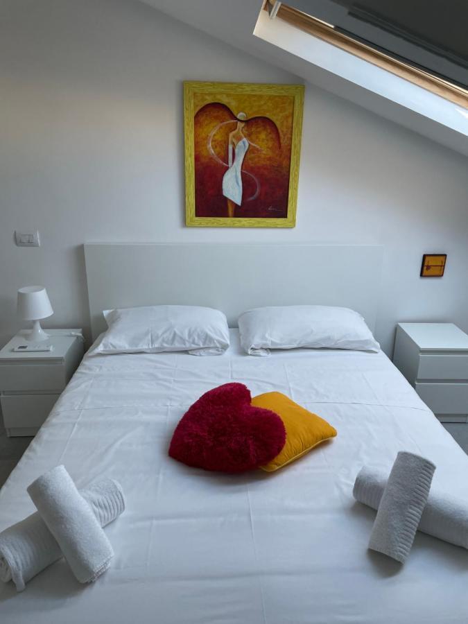 Sky View House * Naples