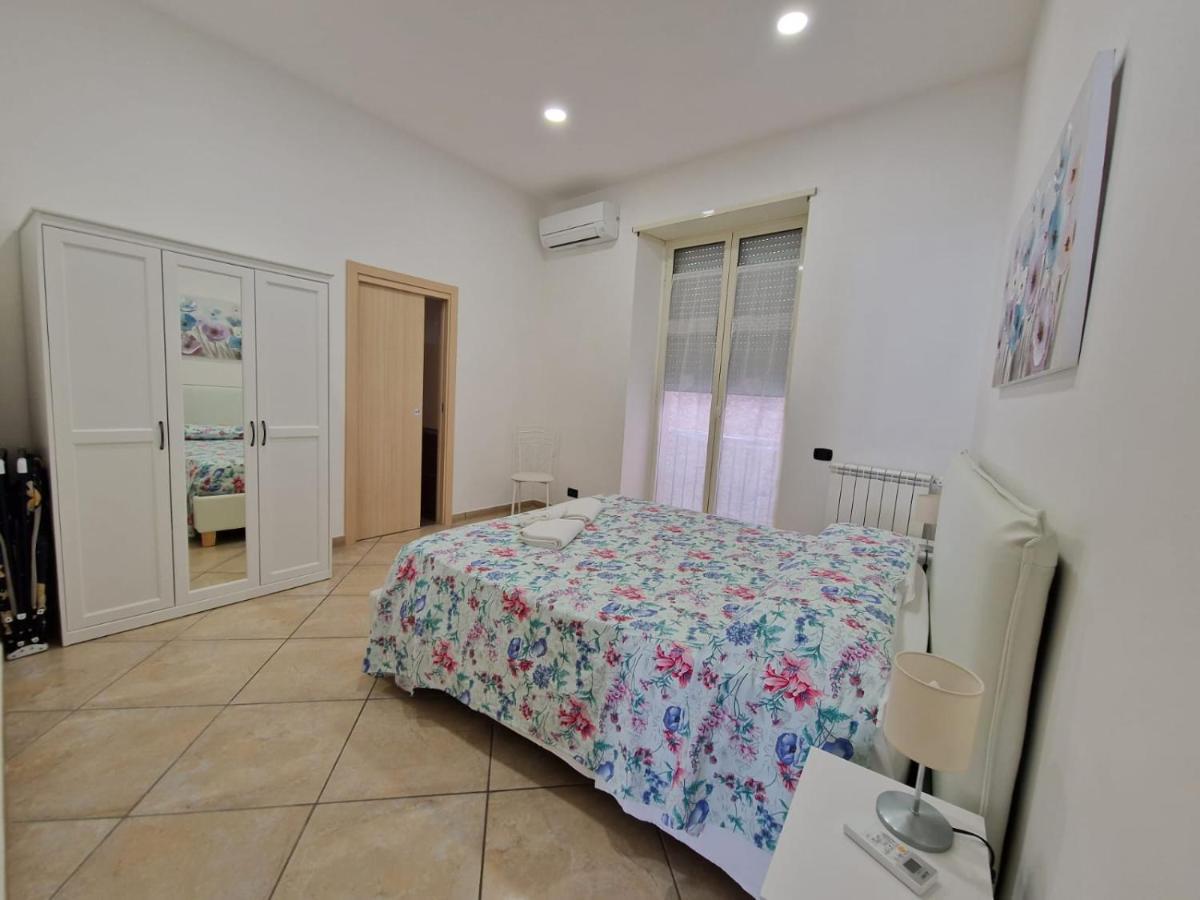 Holiday home Napoli&love Bovio Centro Storico *