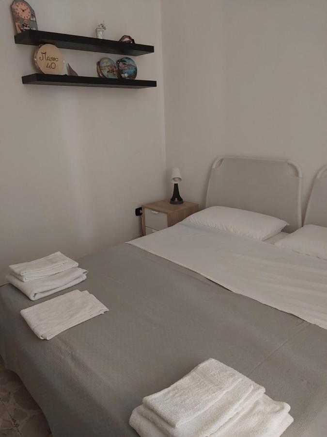 Di F Naples