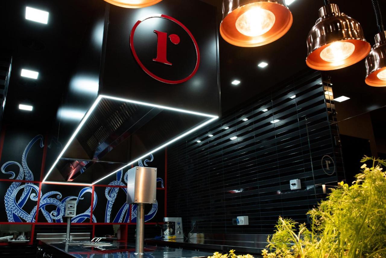 Gold Tower Lifestyle Hotel Naples