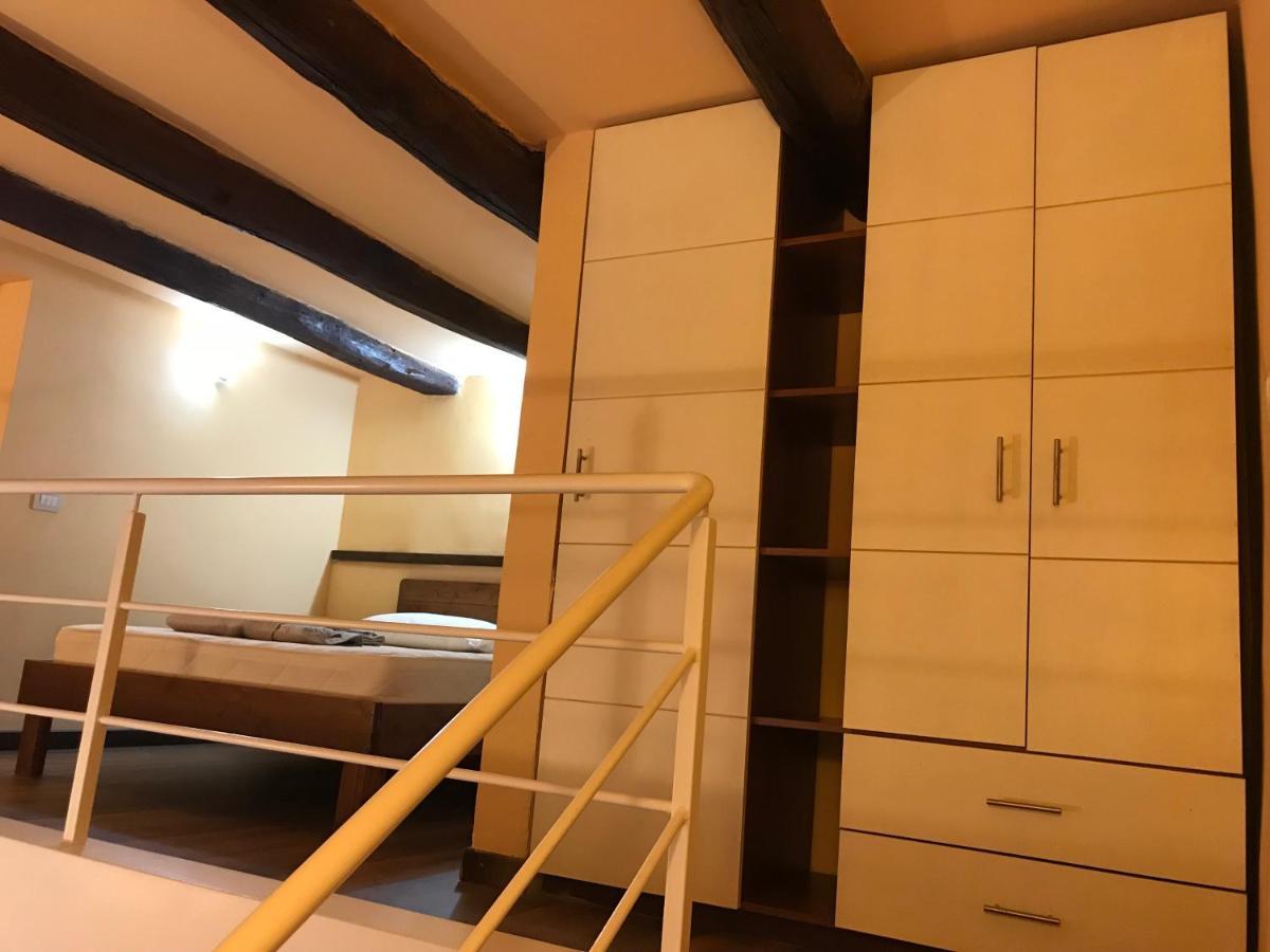 Montesantobed Naples