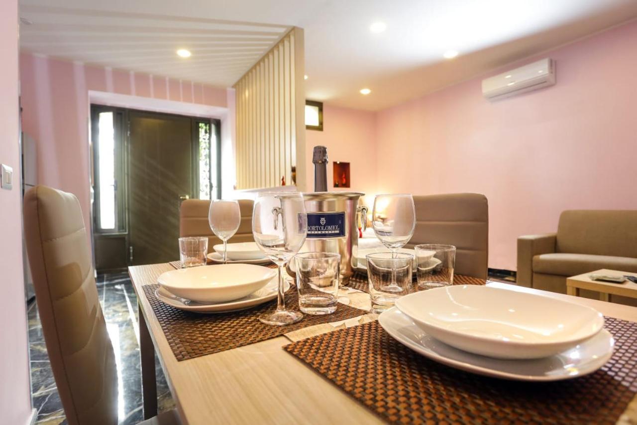 Apartment Palepolis