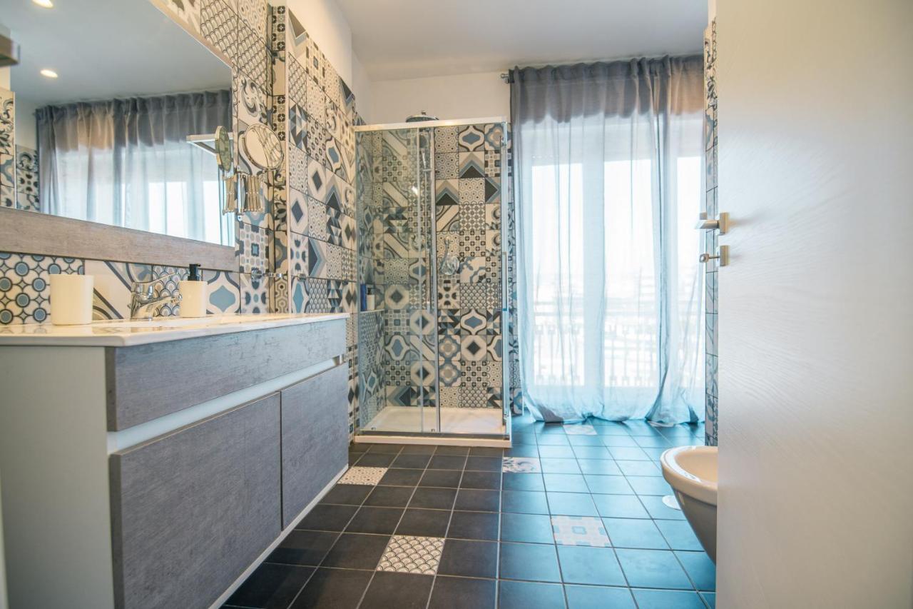 Bed & Breakfast Hub Ferroviario - 12 Posti Letto Per Il Tuo Gruppo A Con Wifi E Netflix Naples