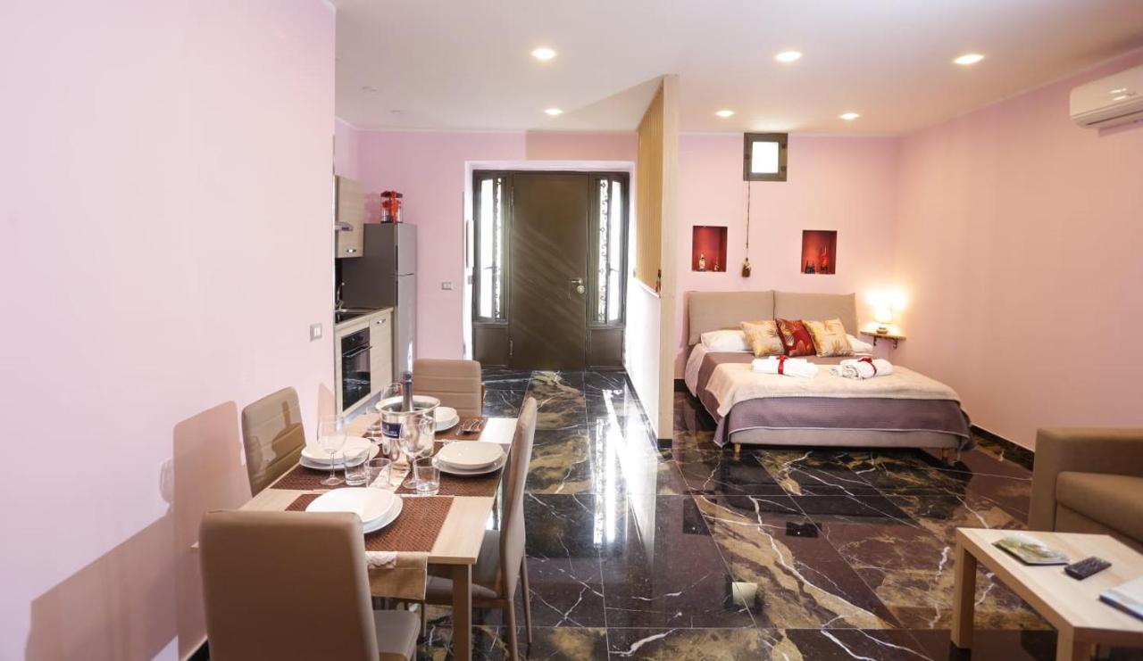 Apartment Palepolis