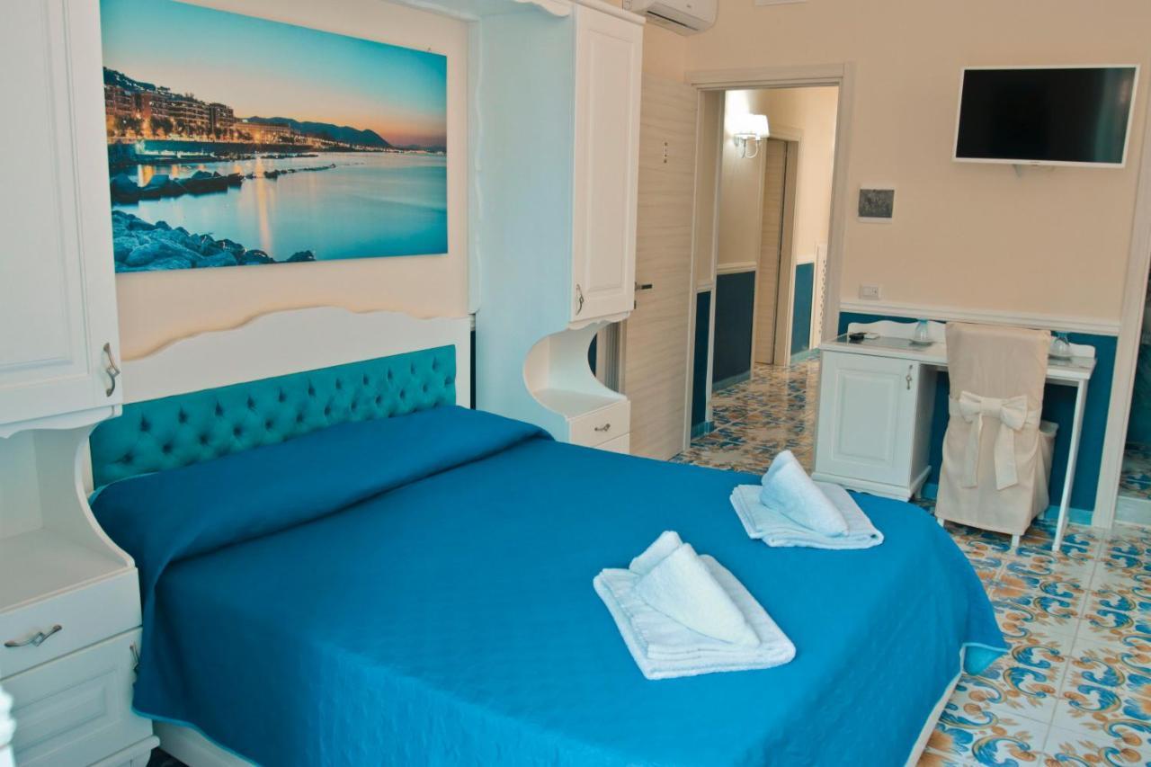 Olimpo Degli Dei 3* Naples