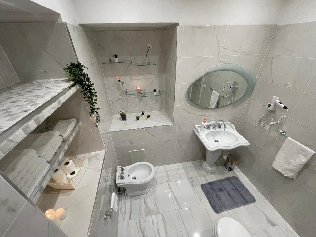 Apartment Sweet Storia Di *