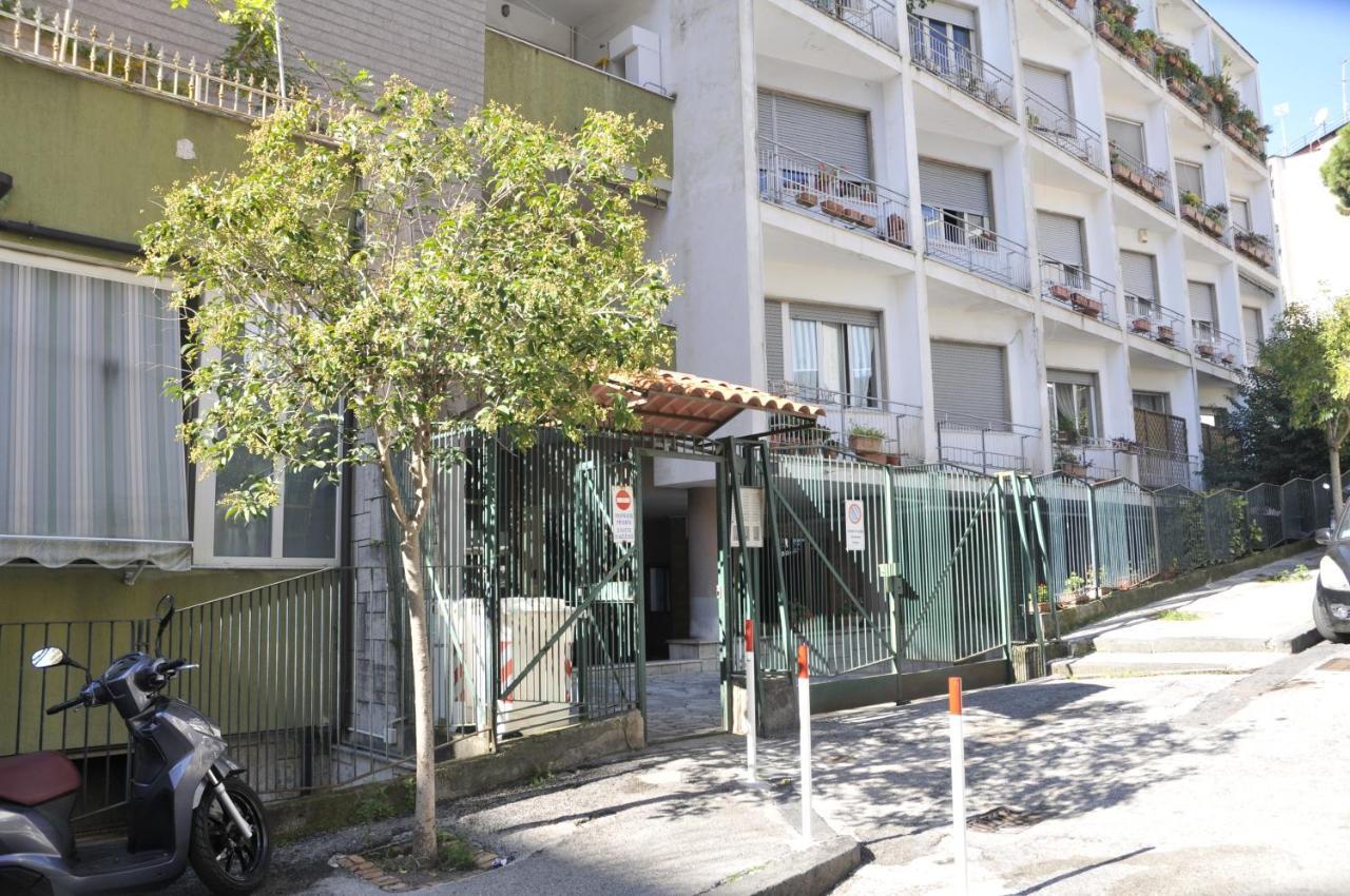 Casa Moni * Naples
