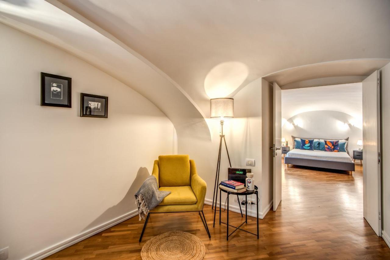 Pignatelli Apartment *