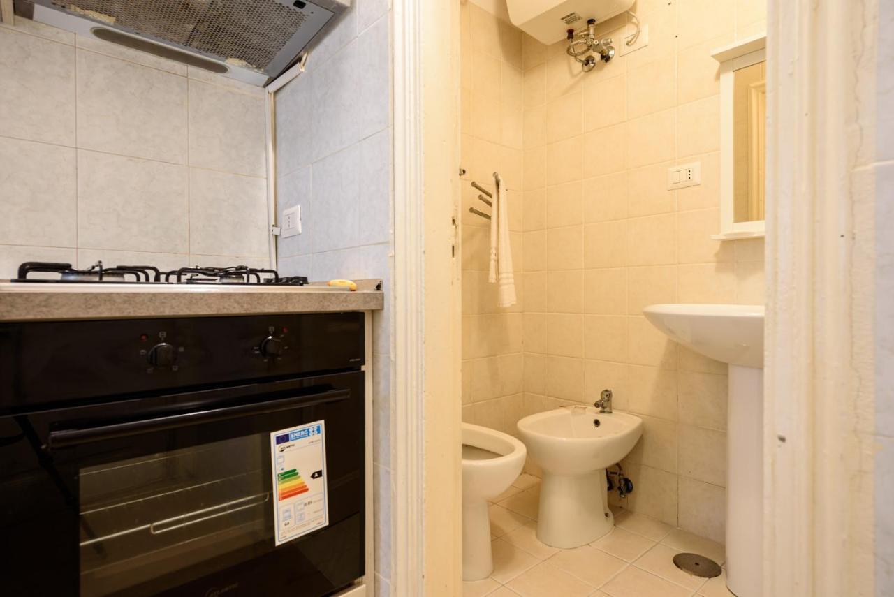 Apartment Via Silvio Spaventa 9 Naples