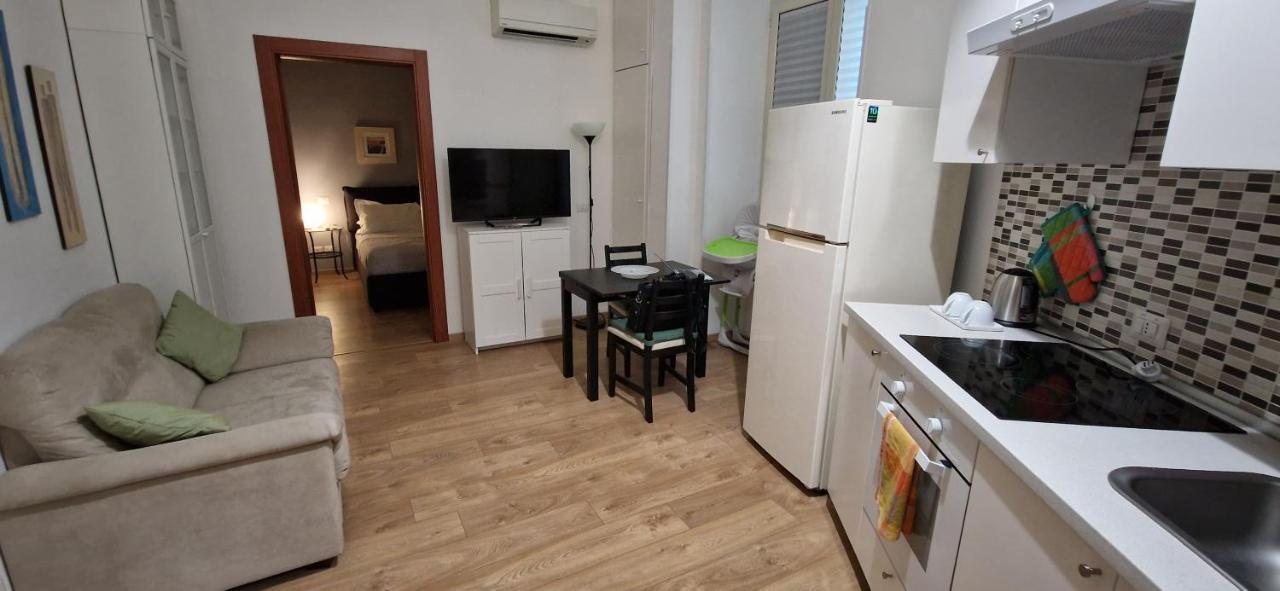Flat 381 Apartment *