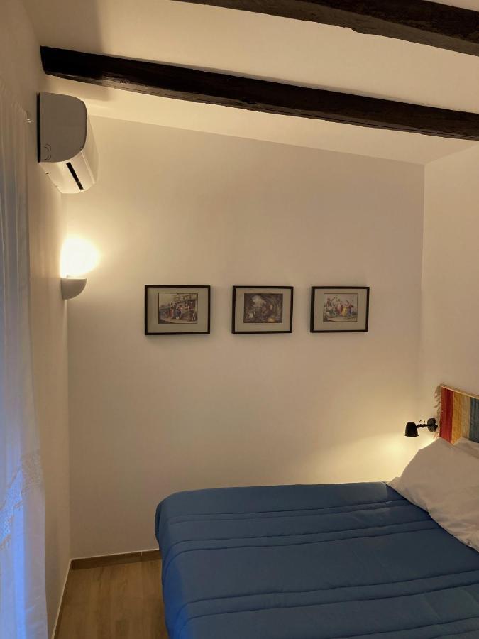 La Casa Blu Nel Cuore Storico Di Apartment Naples