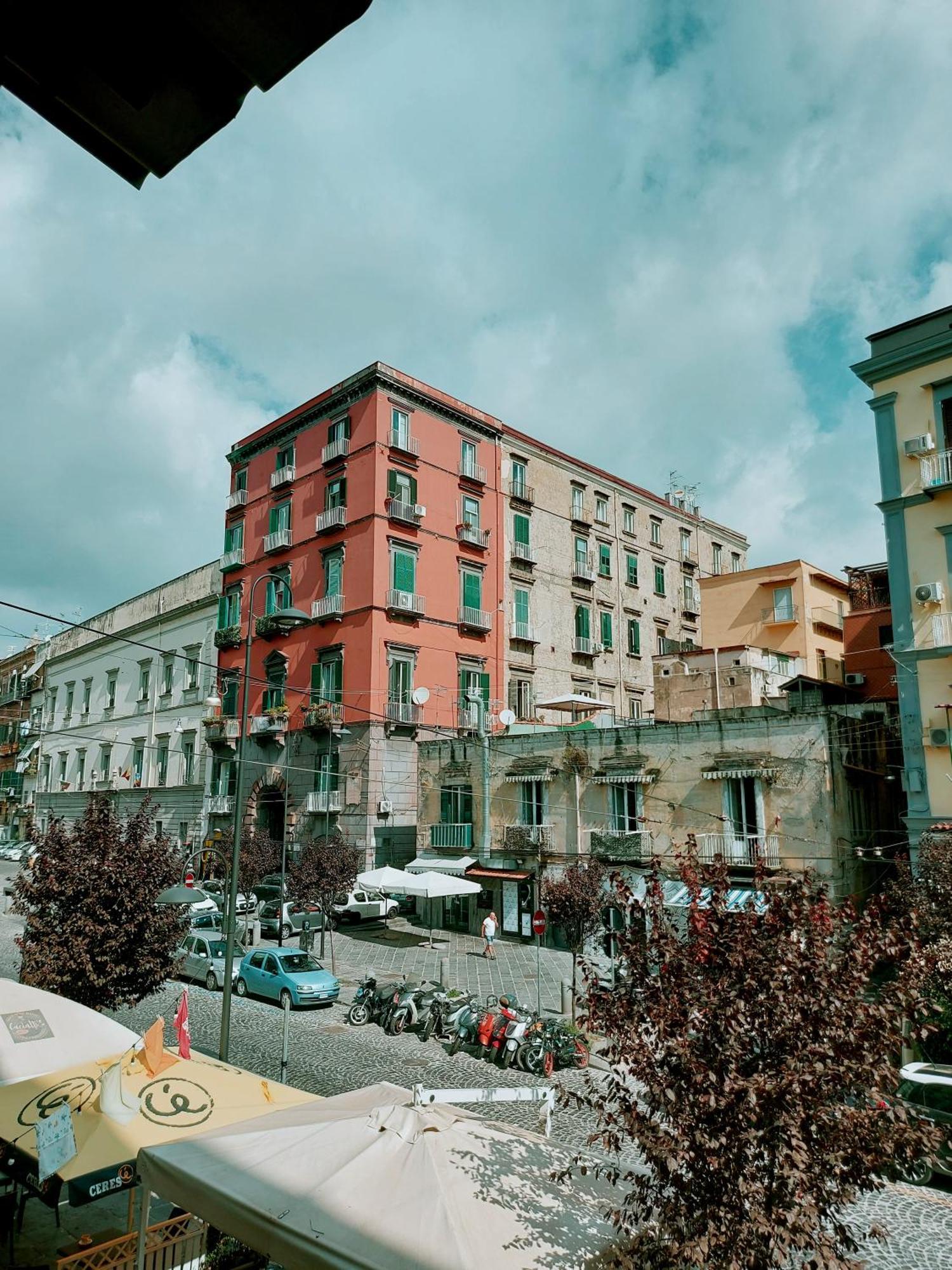 90's House * Naples