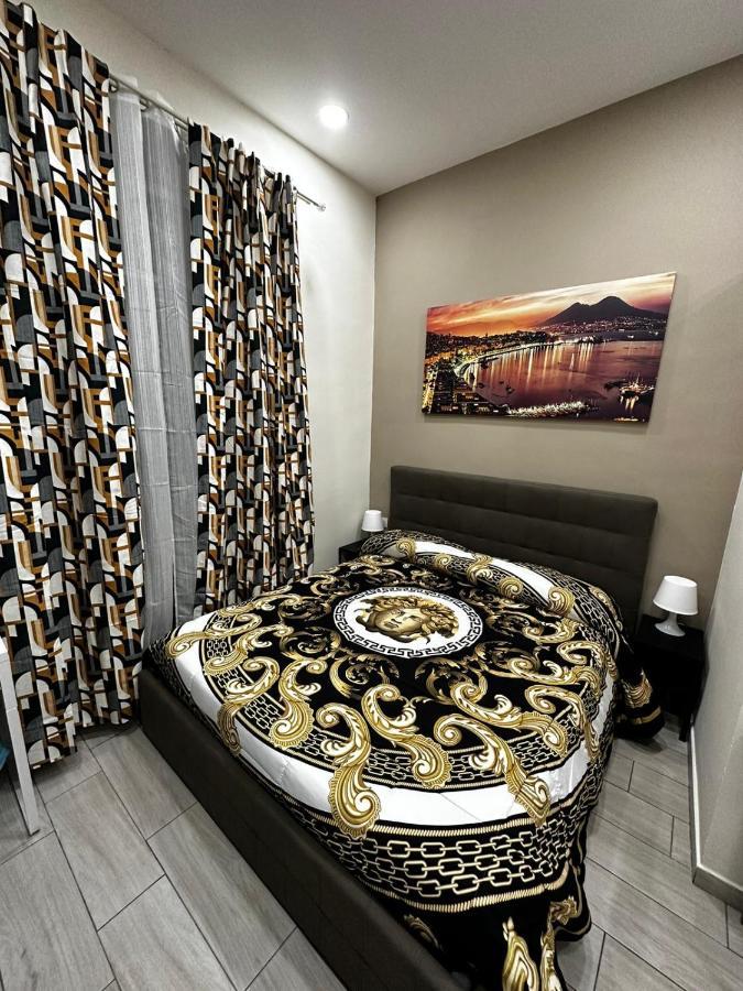 Spaccanapoli A Due Passi Da Via Tribunali Bed & Breakfast 2*
