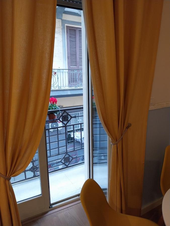 Apartment Fra&fra's Nel Cuore Del Centro Storico Di Naples